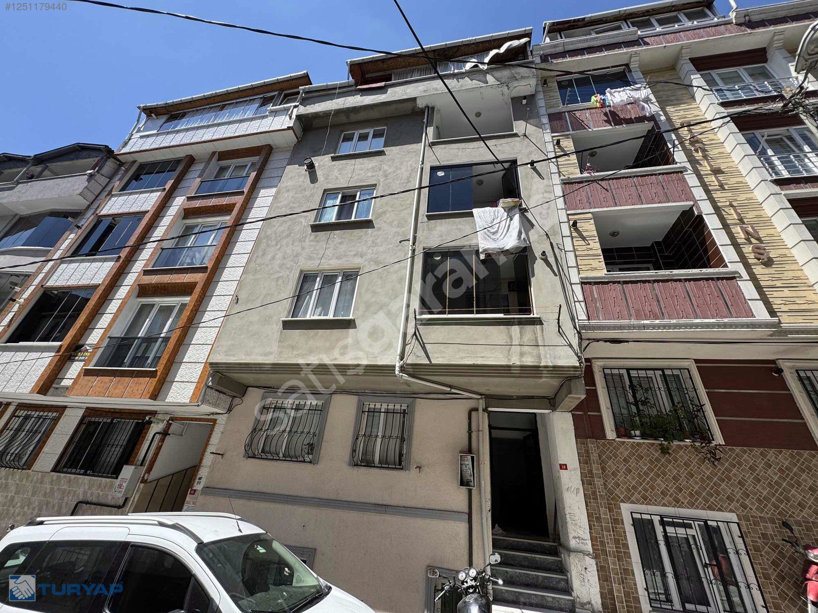 ESENYURT NECİP FAZIL KISAKÜREK MAHALLESİNDE SATILIK 2+1 DAİRE