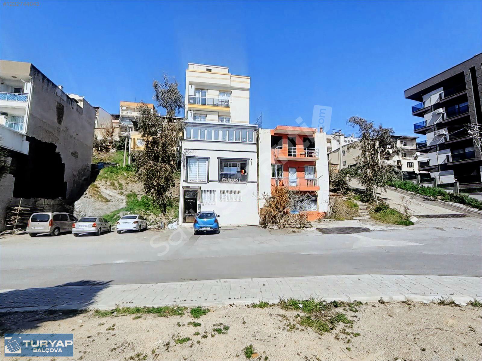 ADİL İÇEL İLKOKULU YAKINI ASANSÖRLÜ 3+1 SATILIK MODERN DAİRE
