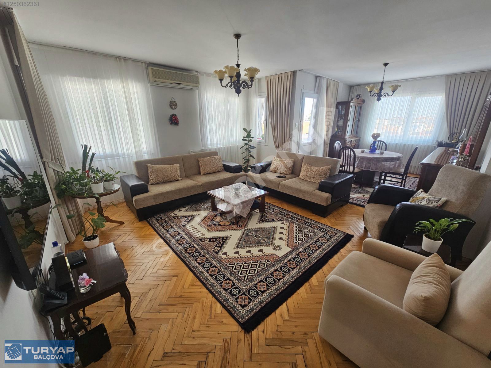 Ekonomi Üniversitesi'ne Metroya AVM'lere Yakın Satılık 3+1 Daire