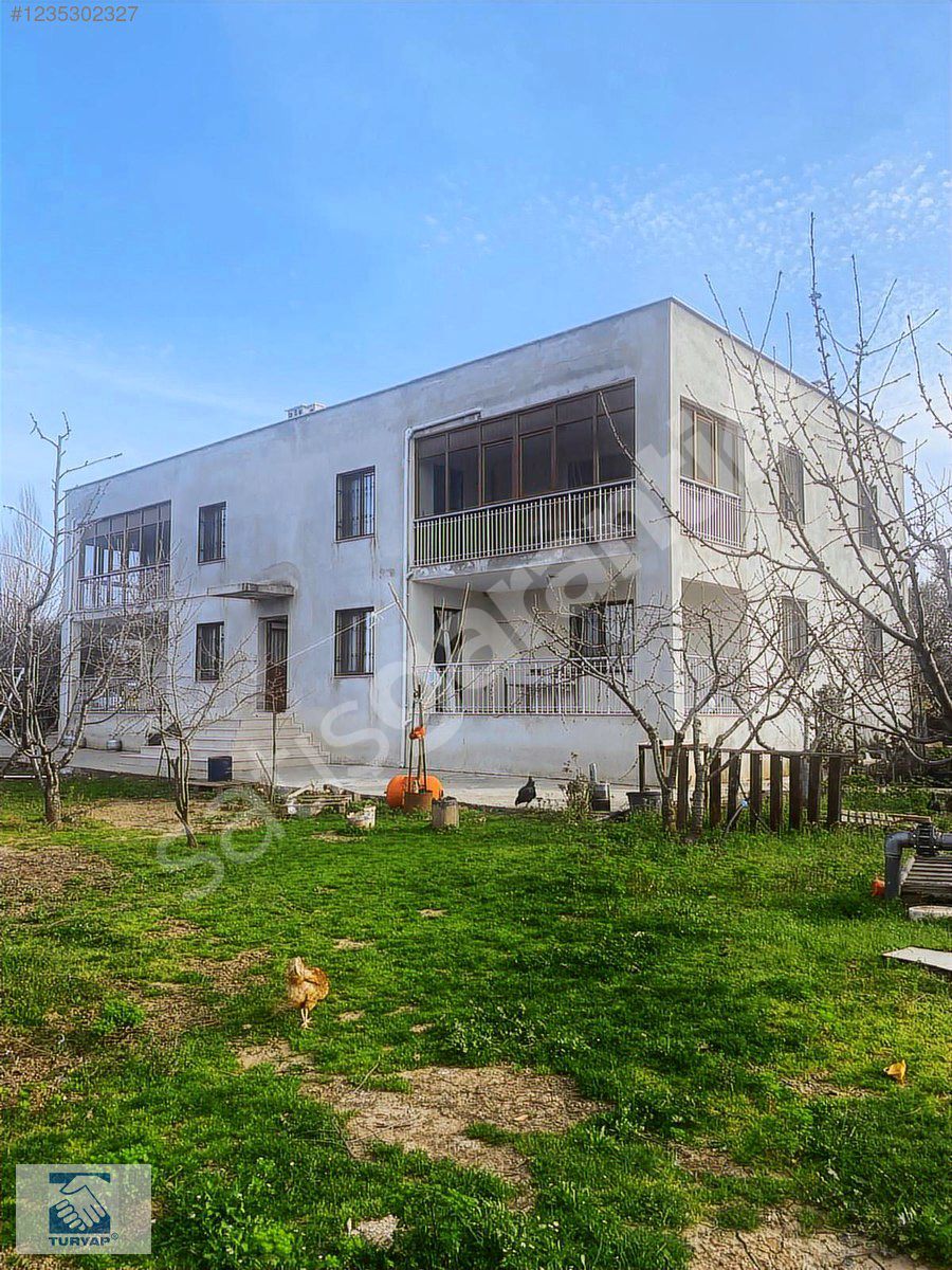 Kemalpaşa M.akif Satılık 8748 m2 Bakımlı Bahçe Ve Bina