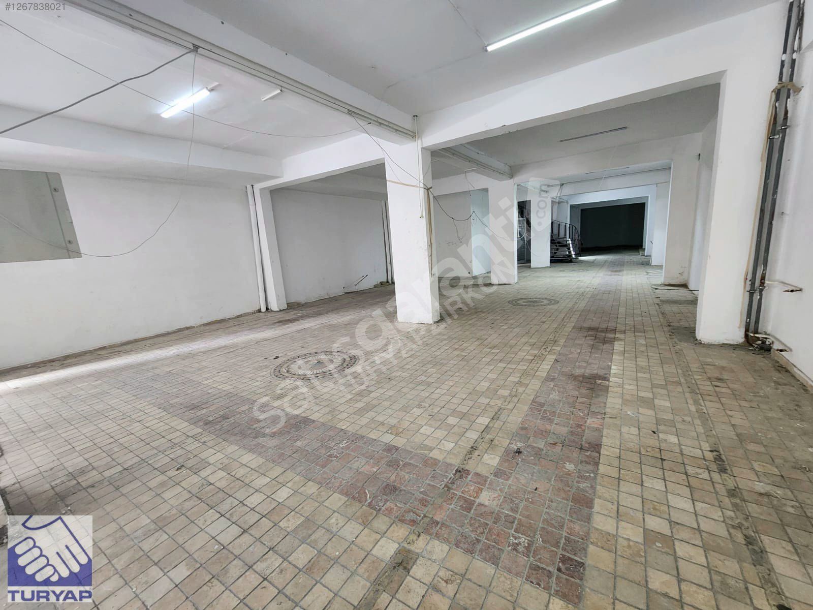 SARAÇLAR İOSB'DE 180m2 KULLANIM ALANLI SATILIK İŞ YERİ
