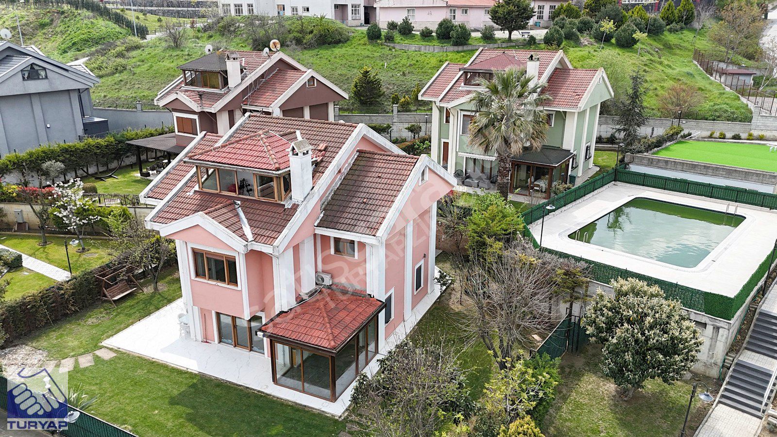Turyap'tan, Bahçeşehir'de, 4+2, 400m2, Ultra Lüx, Müstakil Villa