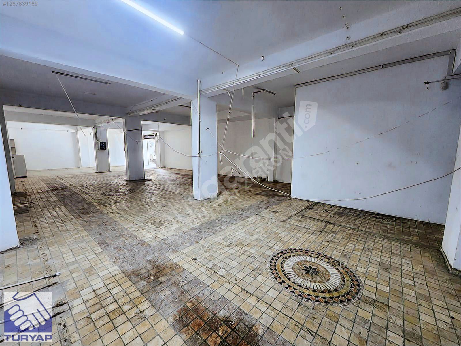 SARAÇLAR İOSB'DE 360m2 KULLANIM ALANLI DÜZ GİRİŞ SATILIK İŞ YERİ