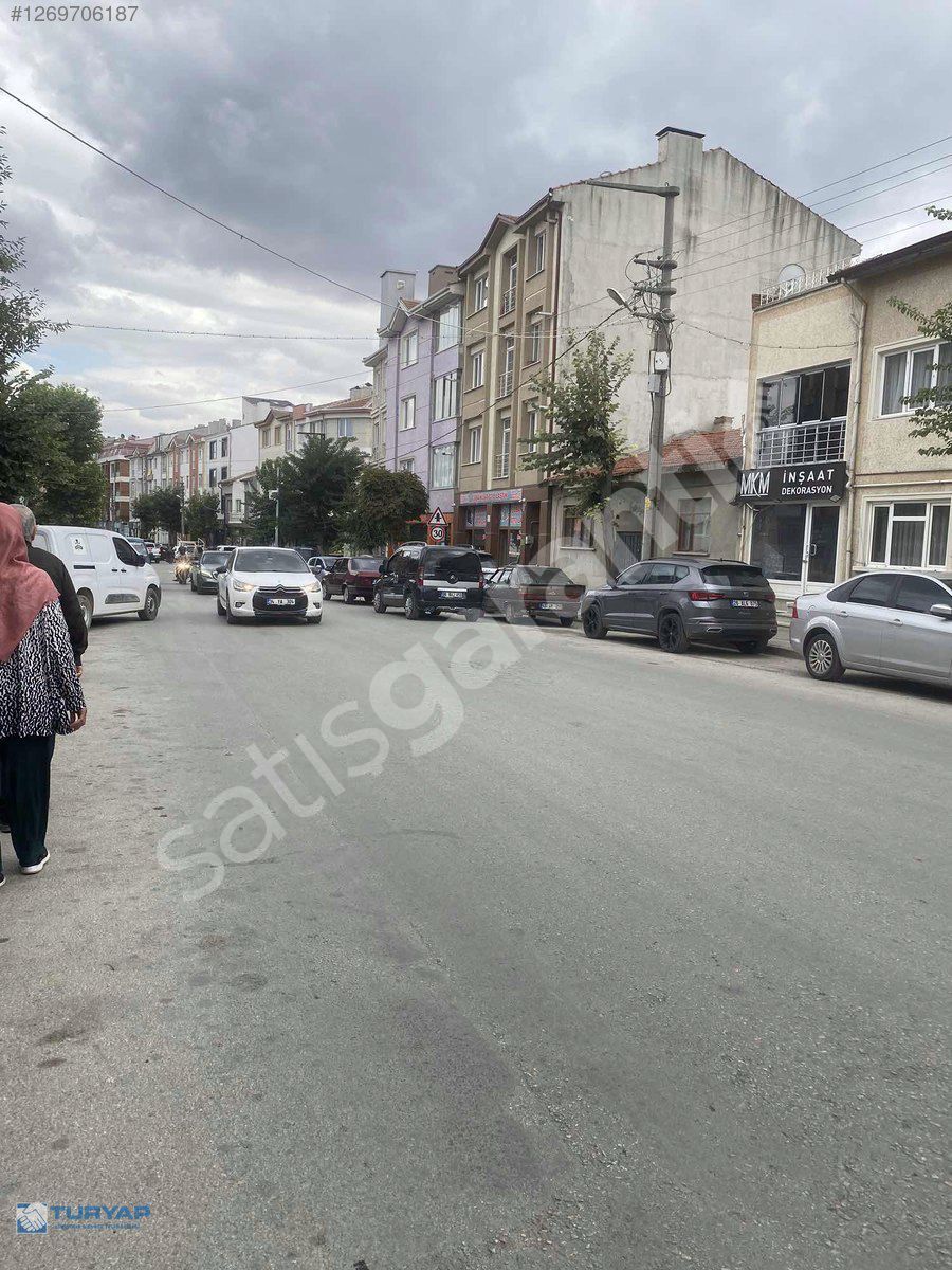 TURYAP ESKİŞEHİR BURSA CADDESİ EŞYALI TERASLI KİRALIK 2+1 DAİRE