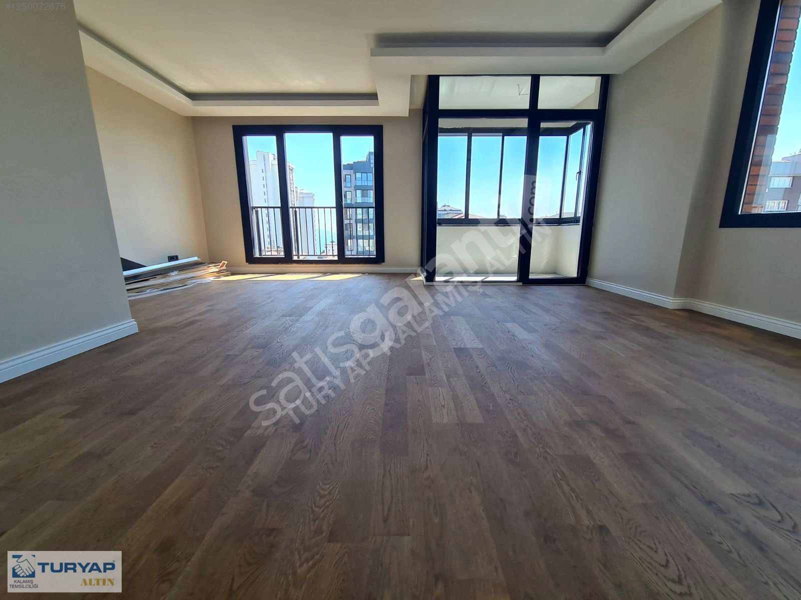SUADİYE ÇAMLI SOKAKTA 145M2 3+1 BALKONLU GÜNEY SIFIR BOŞ ARA KAT