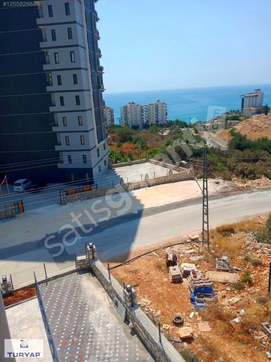 GAZİEMİR TURYAP'TAN ERDEMLİ AYAŞTA SATILIK 1+1 LÜKS DAİRE