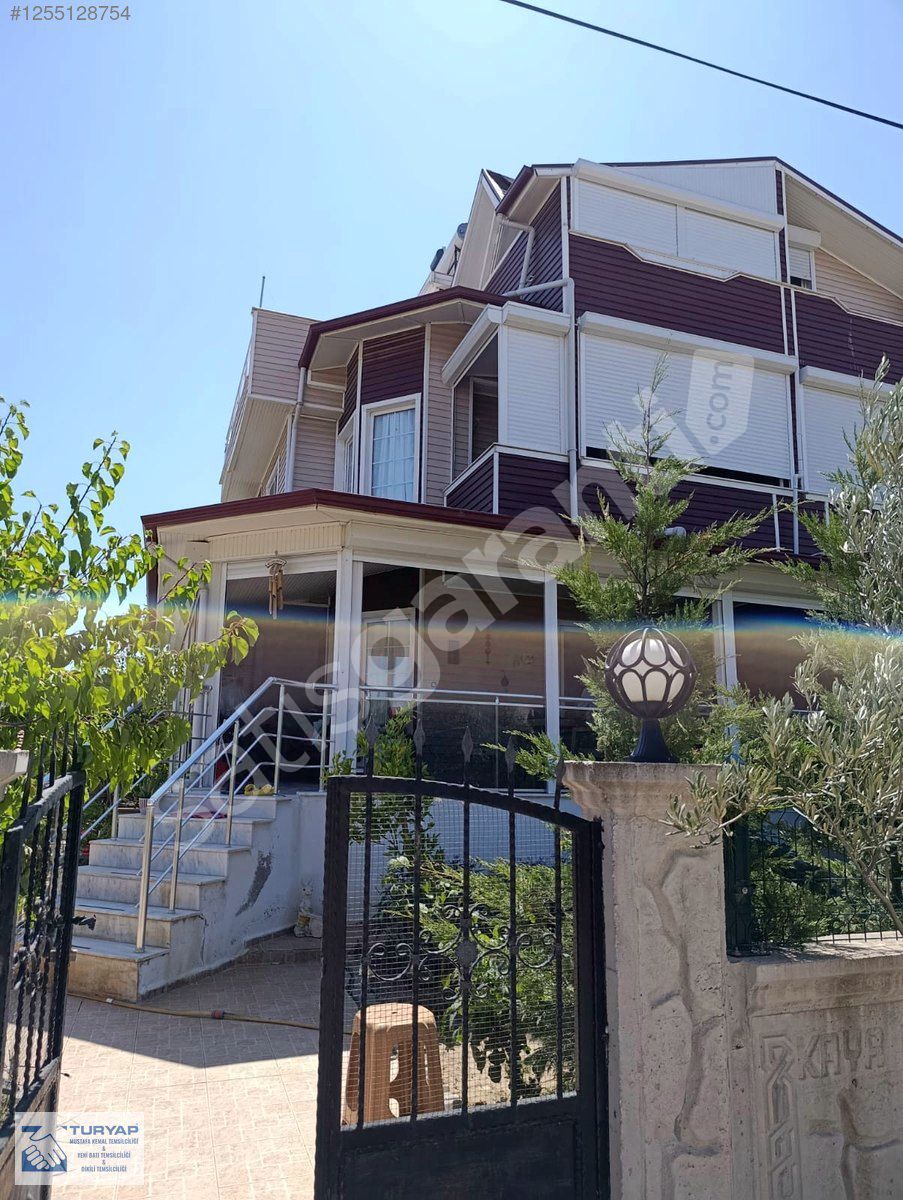 TURYAPTAN BAHÇELİ DENİZE YÜRÜME MESAFESİNDE VİLLA