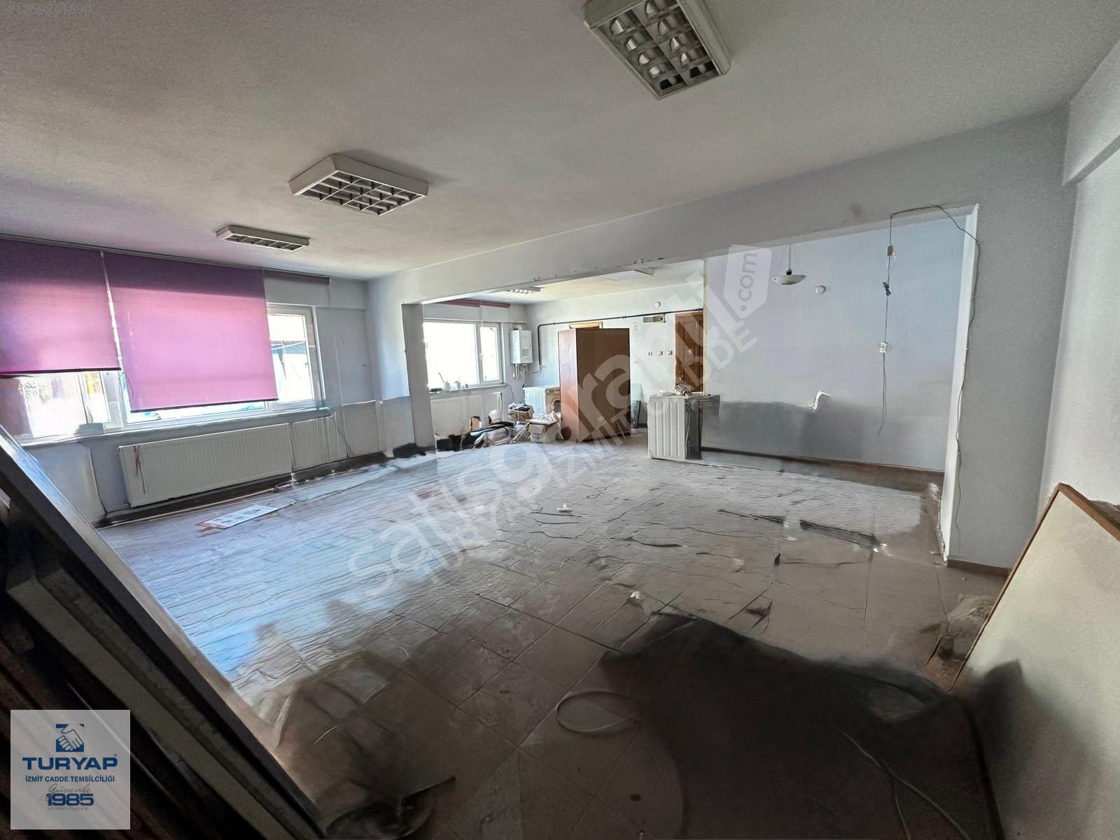 TURYAP^tan Derince Geçitte Kiralık Ofis Teraslı