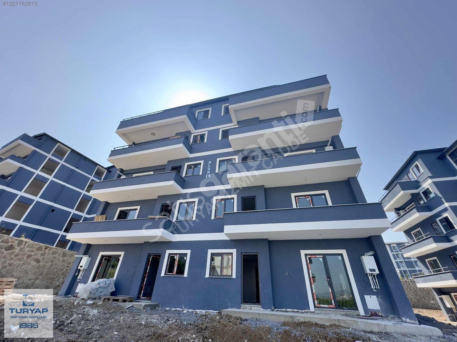 TURYAP'TAN GÖLCÜK MAVİŞEHİR'DE 4+1 140 M2 ARAKAT SATILIK DAİRE