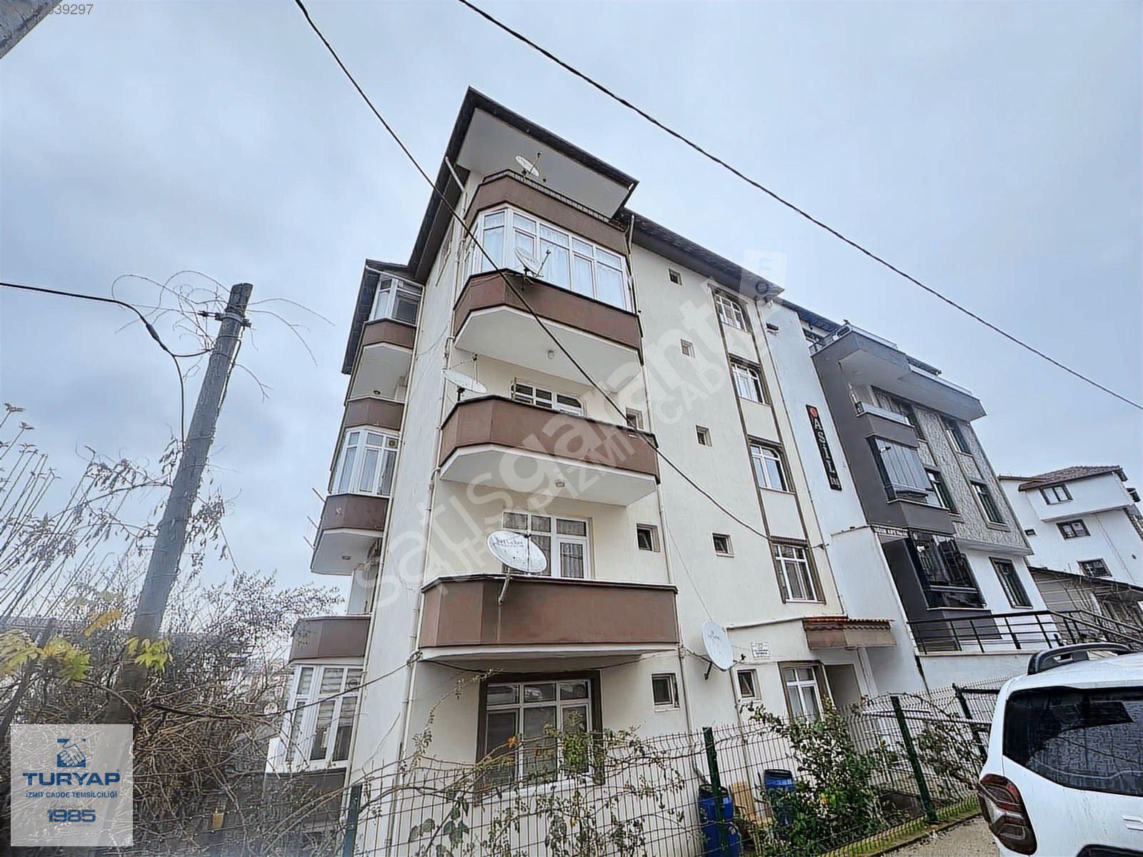 TURYAP'TAN GÖLCÜK İHSANİYE'DE FIRSAT 3+1 SATILIK ARA KAT DAİRE