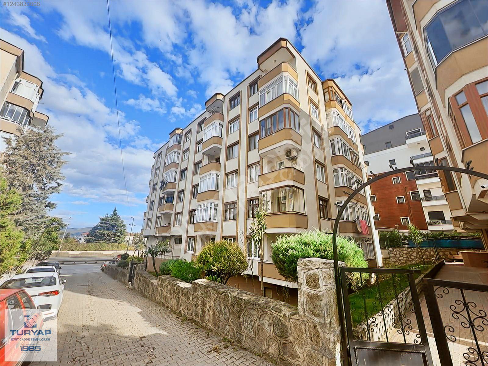 TURYAP'TAN DEĞİRMENDERE'DE DENİZ MANZARALI 3+1 SATILIK DAİRE