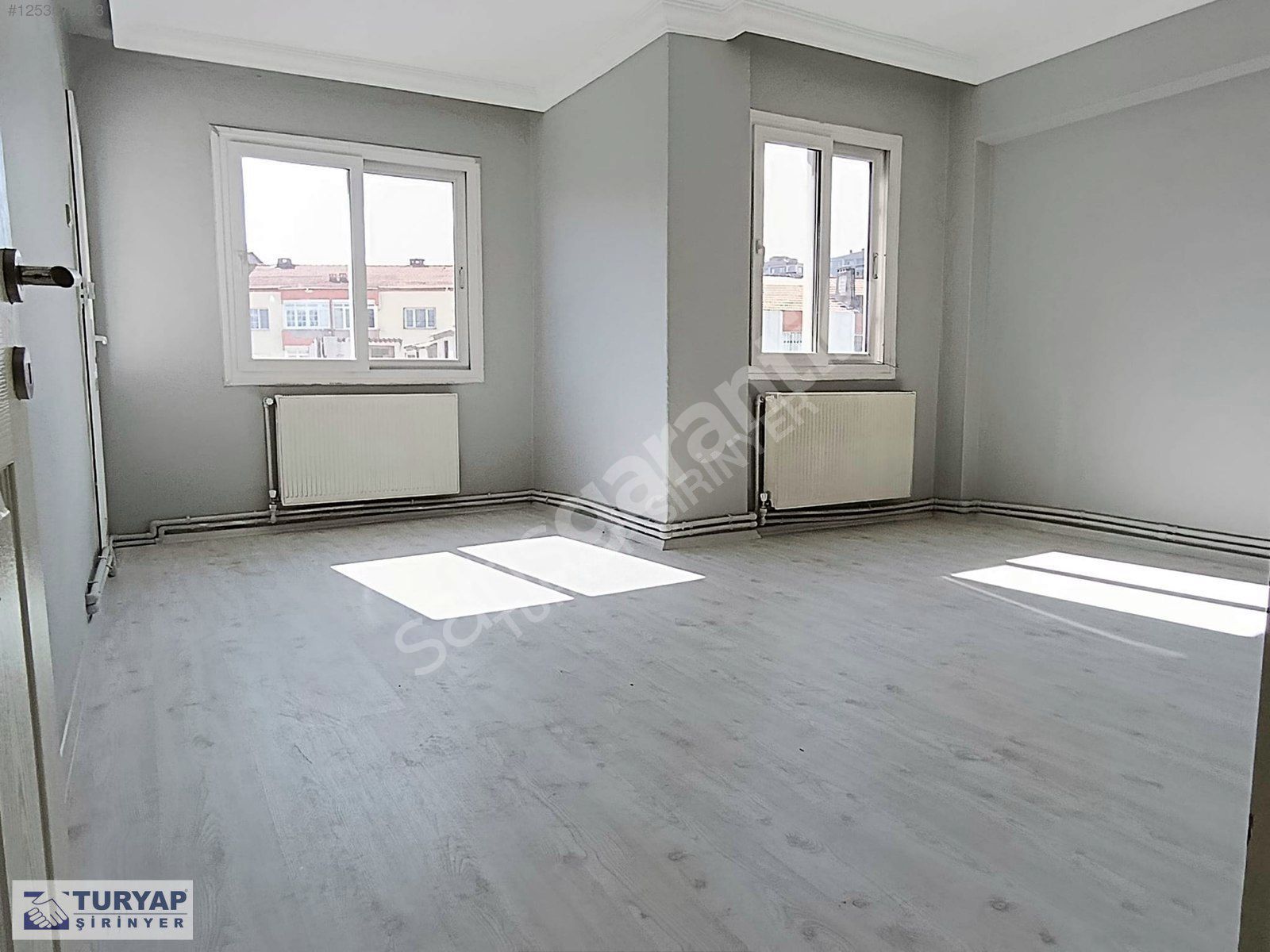 Buca Seyfi Demirsoy Hastanesi Yakını 90m2 2+1 Doğalgazlı Kiralık