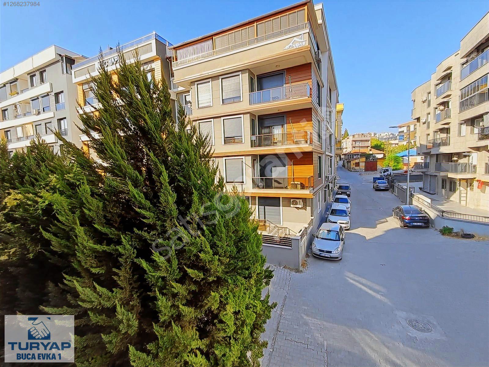 Turyap'tan Yaylacıkta 3 Balkonlu Ebeveyn Banyolu Köşe Ara Kat