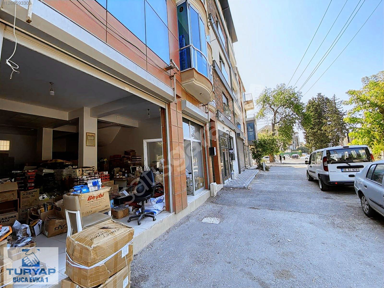 Turyap'tan Hipodrom Cadde Üzeri Mükemmel Konumda Satılık Dükkan