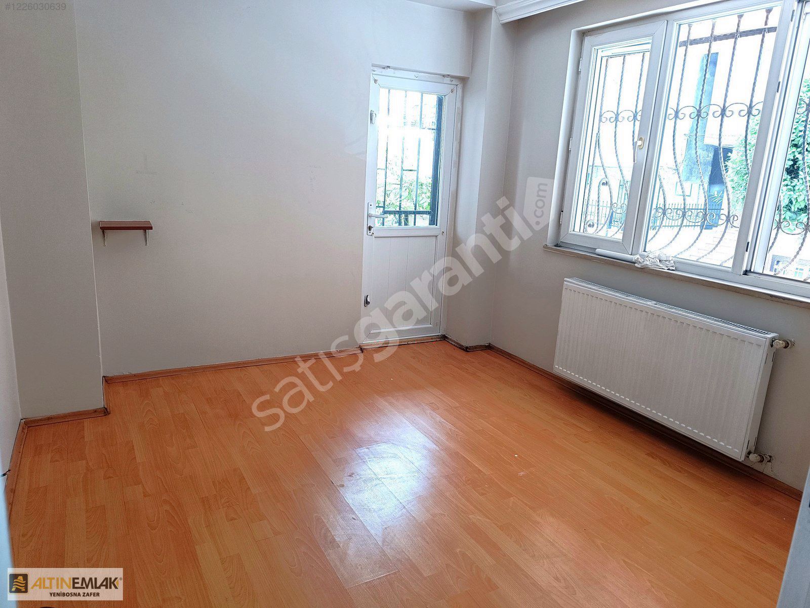 YENİBOSNA ÇOBANÇEŞMEDE ÇİFT CEPHELİ SATILIK 2+1 DAİRE