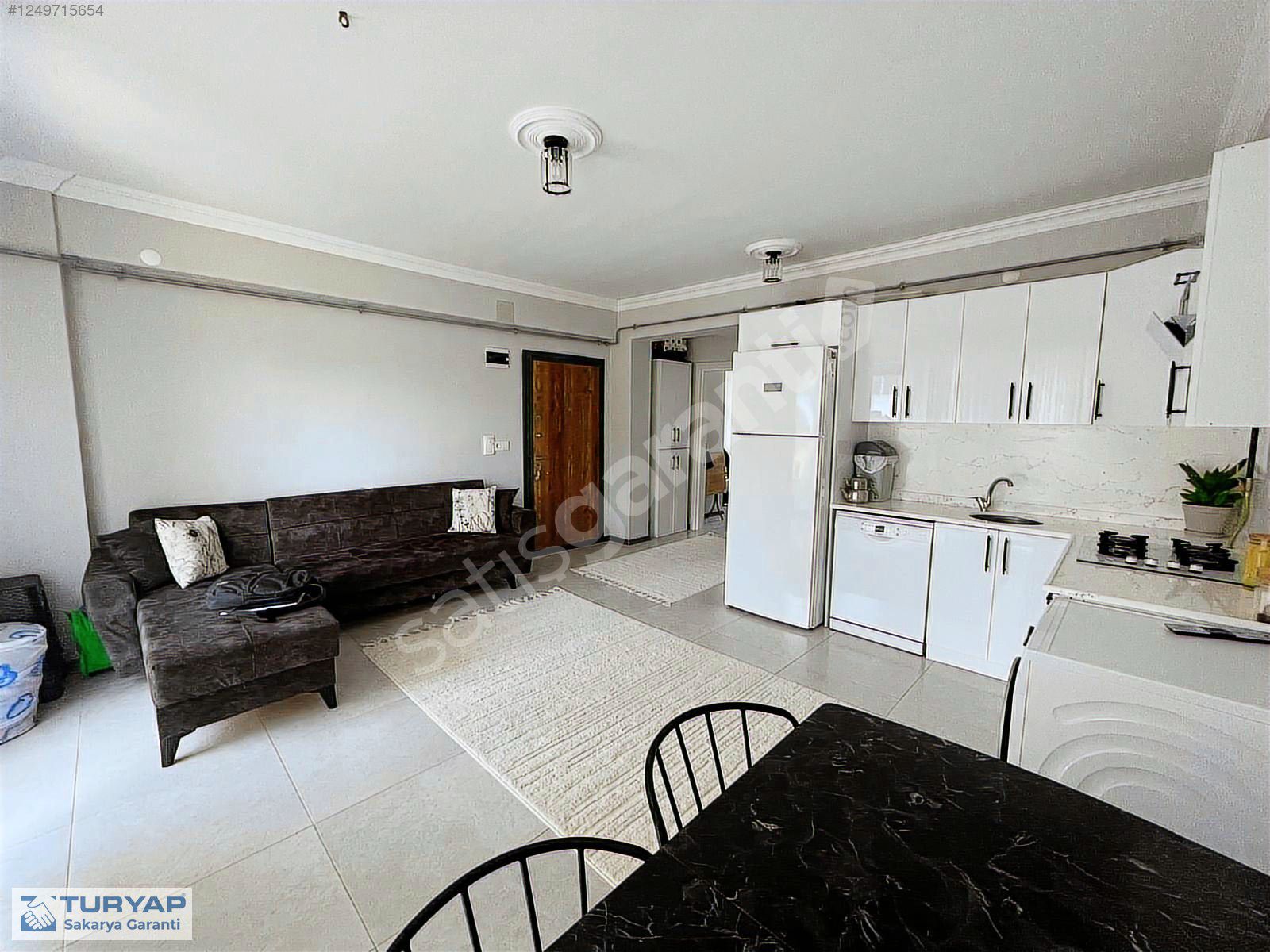 SAKARYA AKYAZI ÜNİVERSİTE YAKININDA SATILIK 2+1 DAİRE