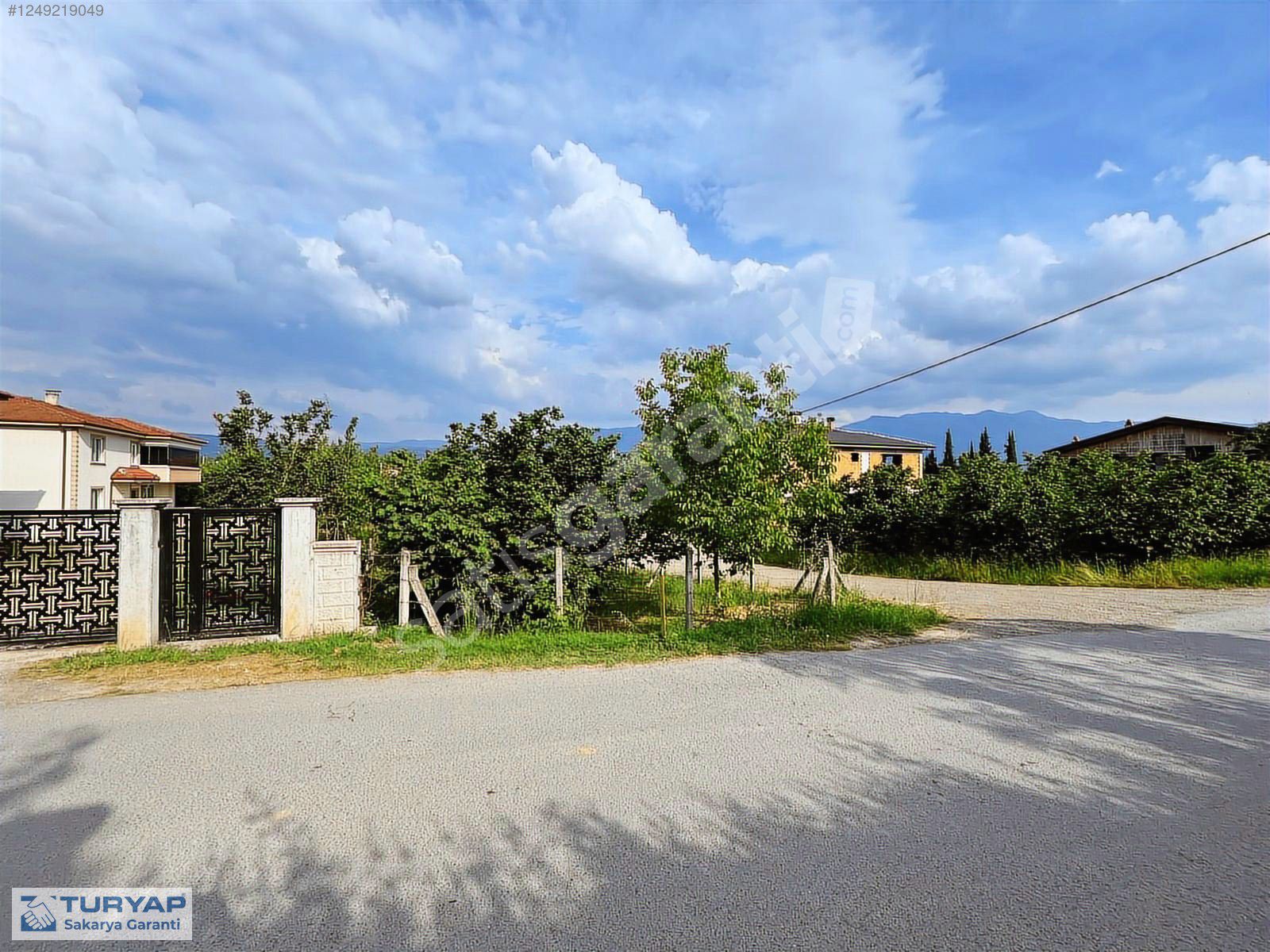 SAKARYA-HENDEK-ÇAĞLAYAN'da 457m² -%40 Konut İmarlı Satılık Arsa