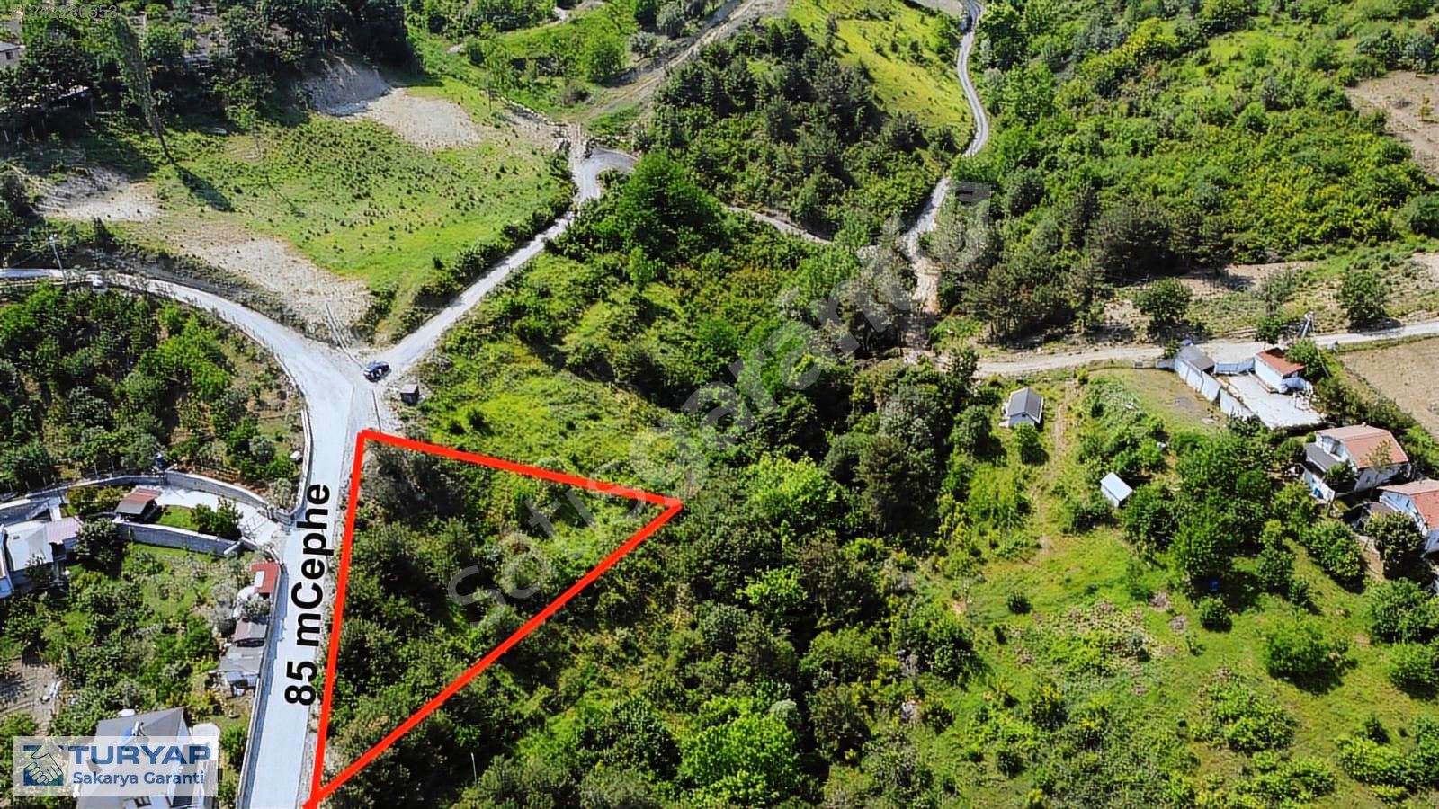 Sakarya Geyve Köprübaşı 2082 m² İmarlı Arsa (85 m yola cepheli)