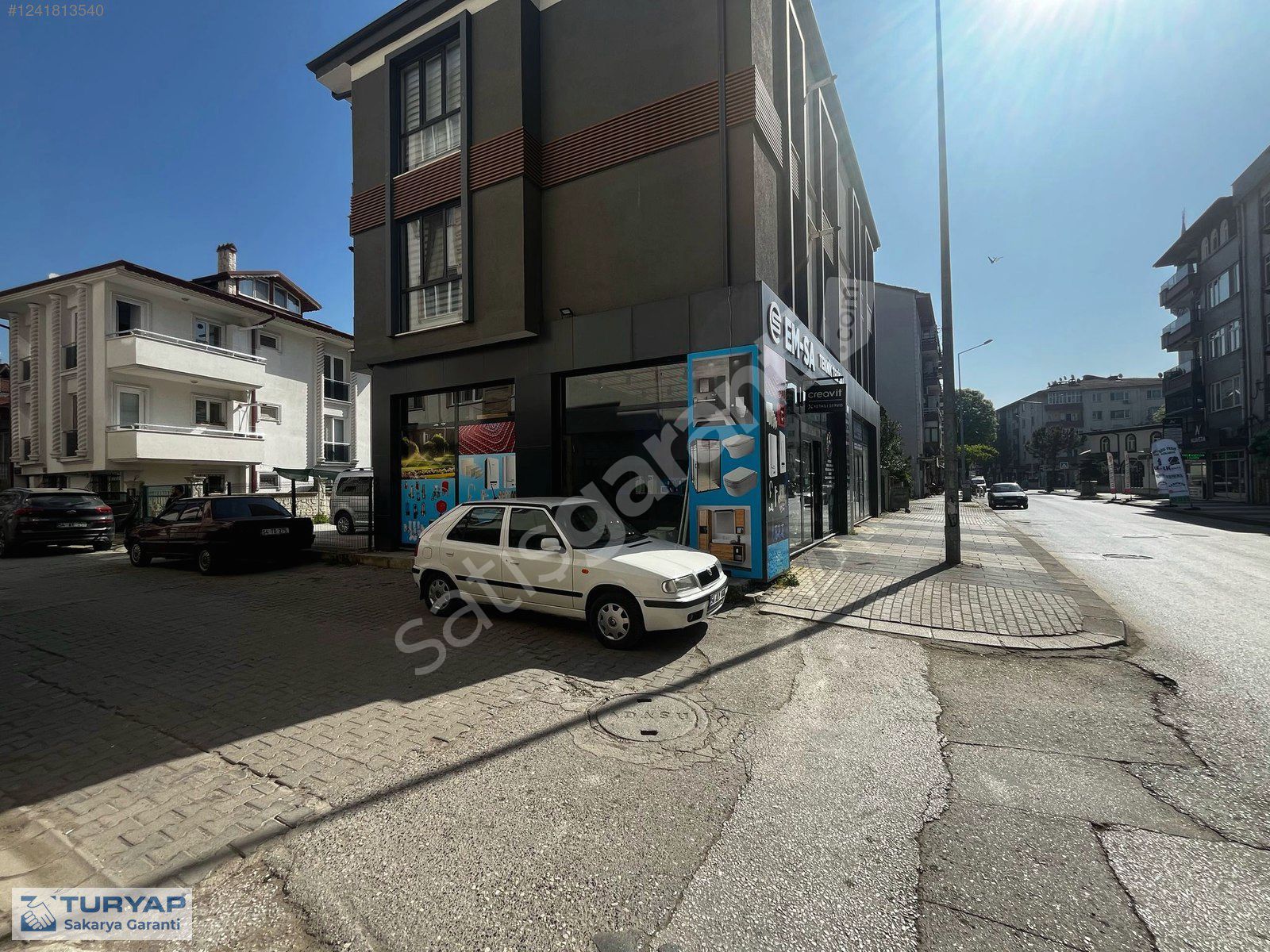 Adapazarı Hasırcılar Cami Yanında Kiralık Dükkan