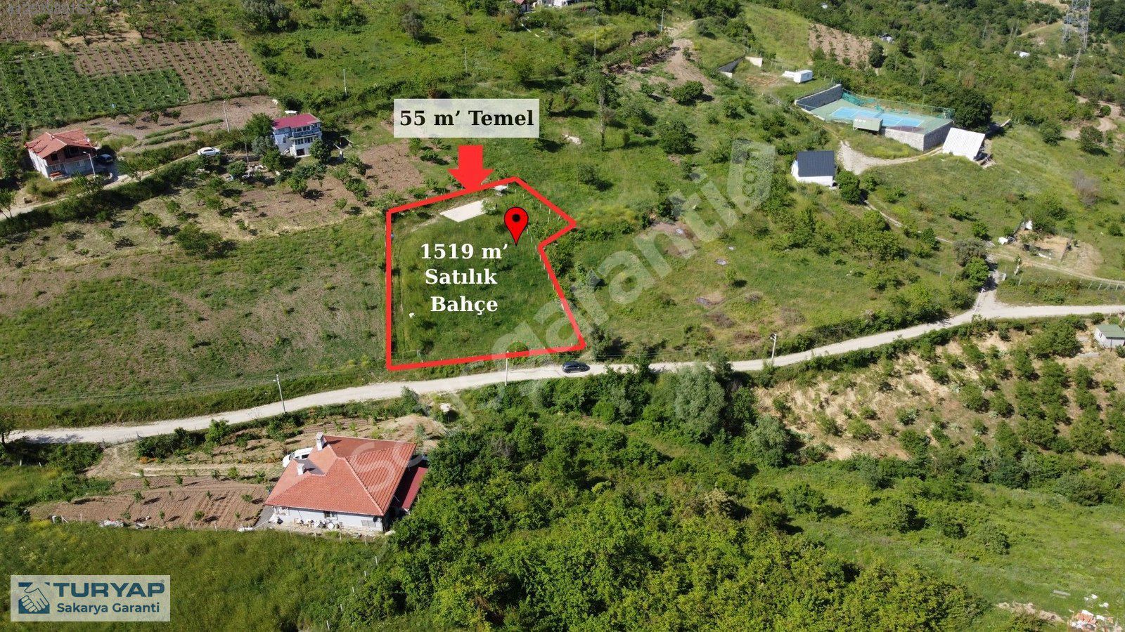 Geyve Baglarbasi 1519 m2 (Bag) (35 mt Yola Cepheli)