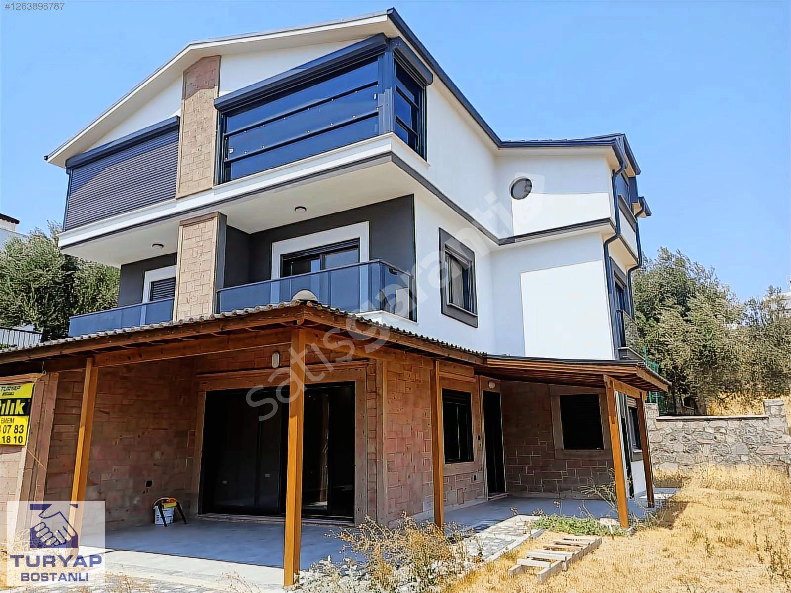 Dikili Çandarlı Koru Mevkii 4+1 Villa