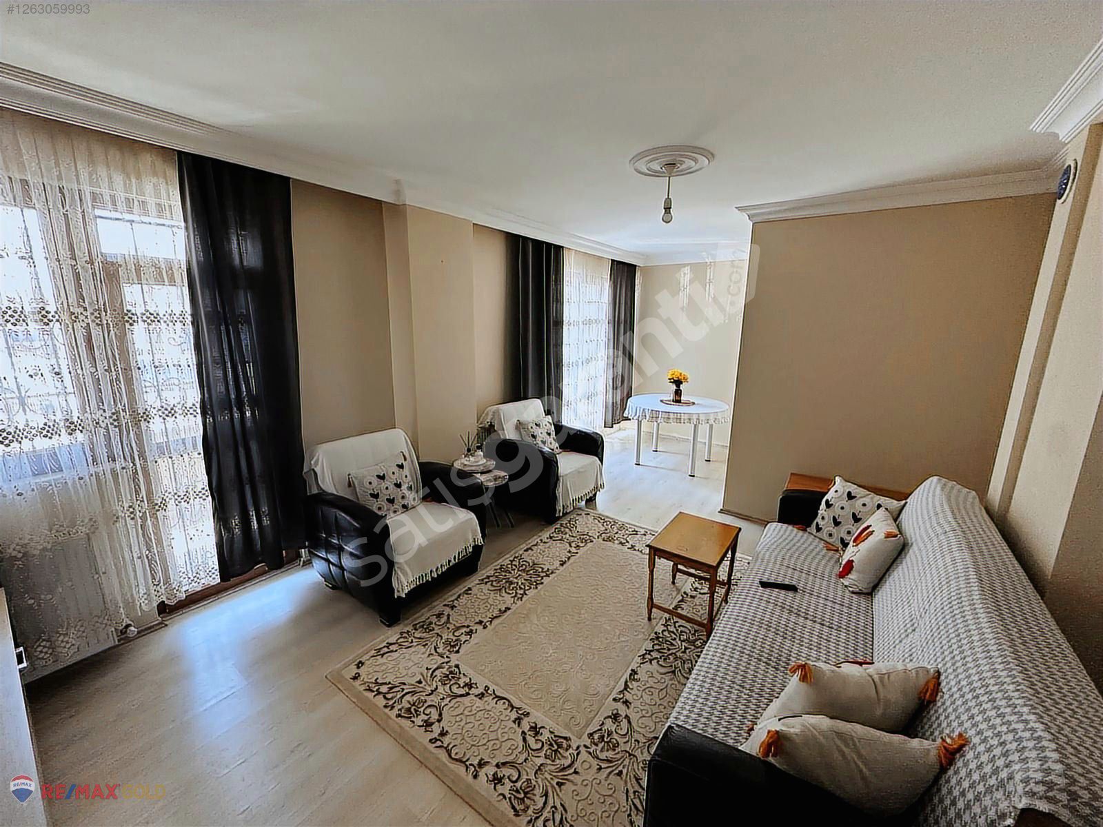 ÇAYIROVA ATATÜRK MH. SATILIK 3+1 ÇİFT BALKON 150m² GENİŞ DAİRE !
