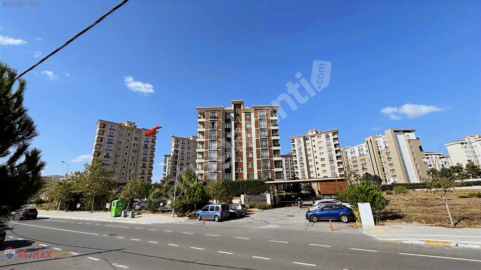 Silver Home Sitesi'nde Ferah 3,5+1 Satılık Daire