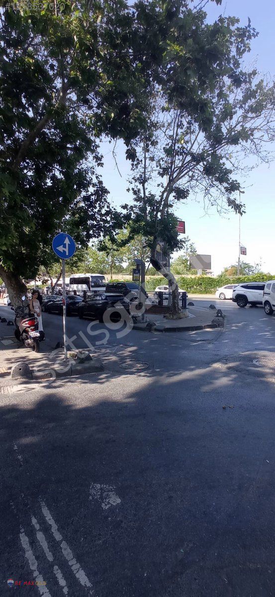 KAĞITHANE 4.LEVENT METRO YÜRÜME MESAFESİN YATIRIMLIK DÜKKAN