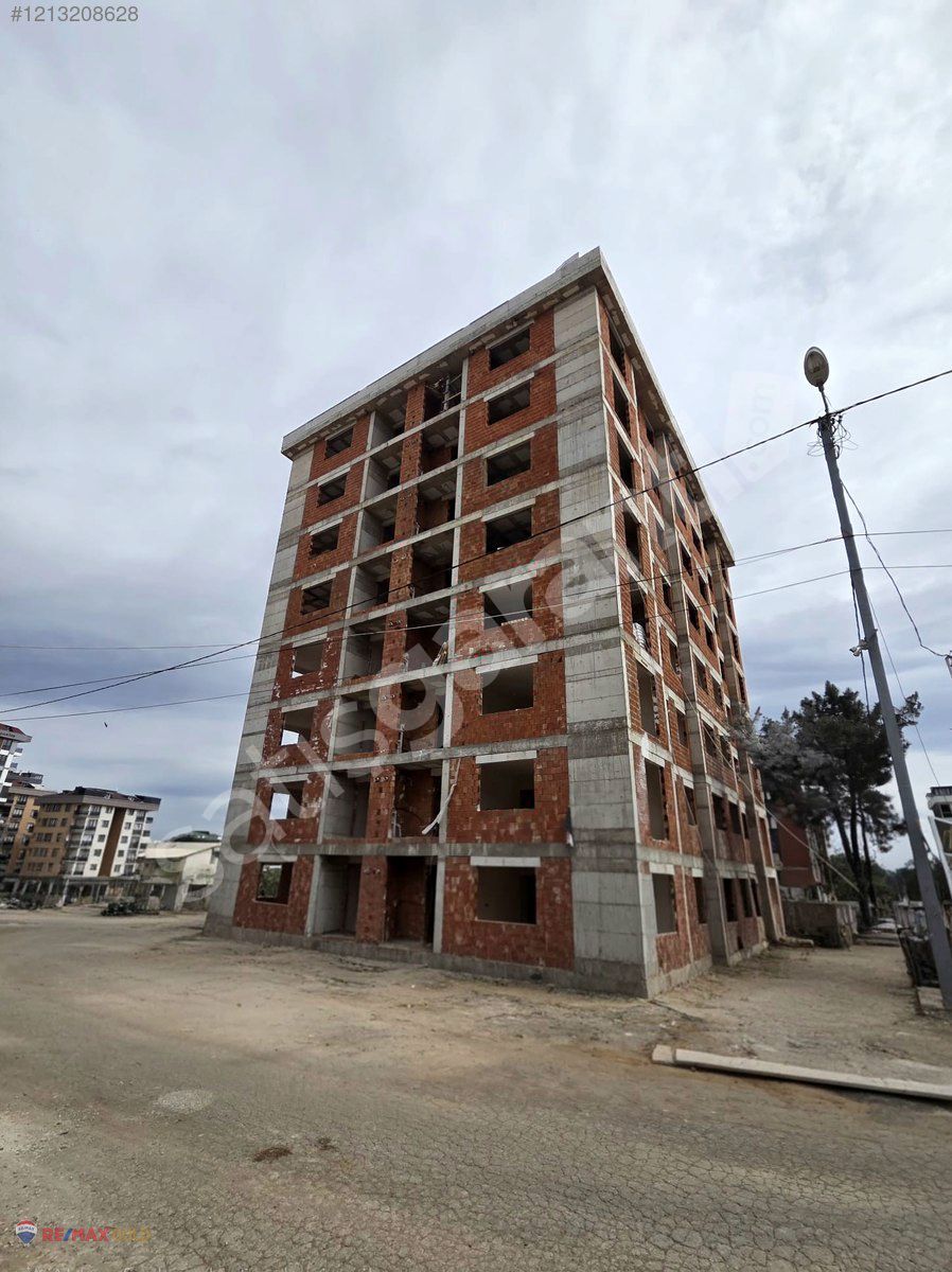 SULTANBEYLİ NECİP FAZIL MAHALLESİ'NDE SATILIK 4+2 DUBLEKS DAİRE
