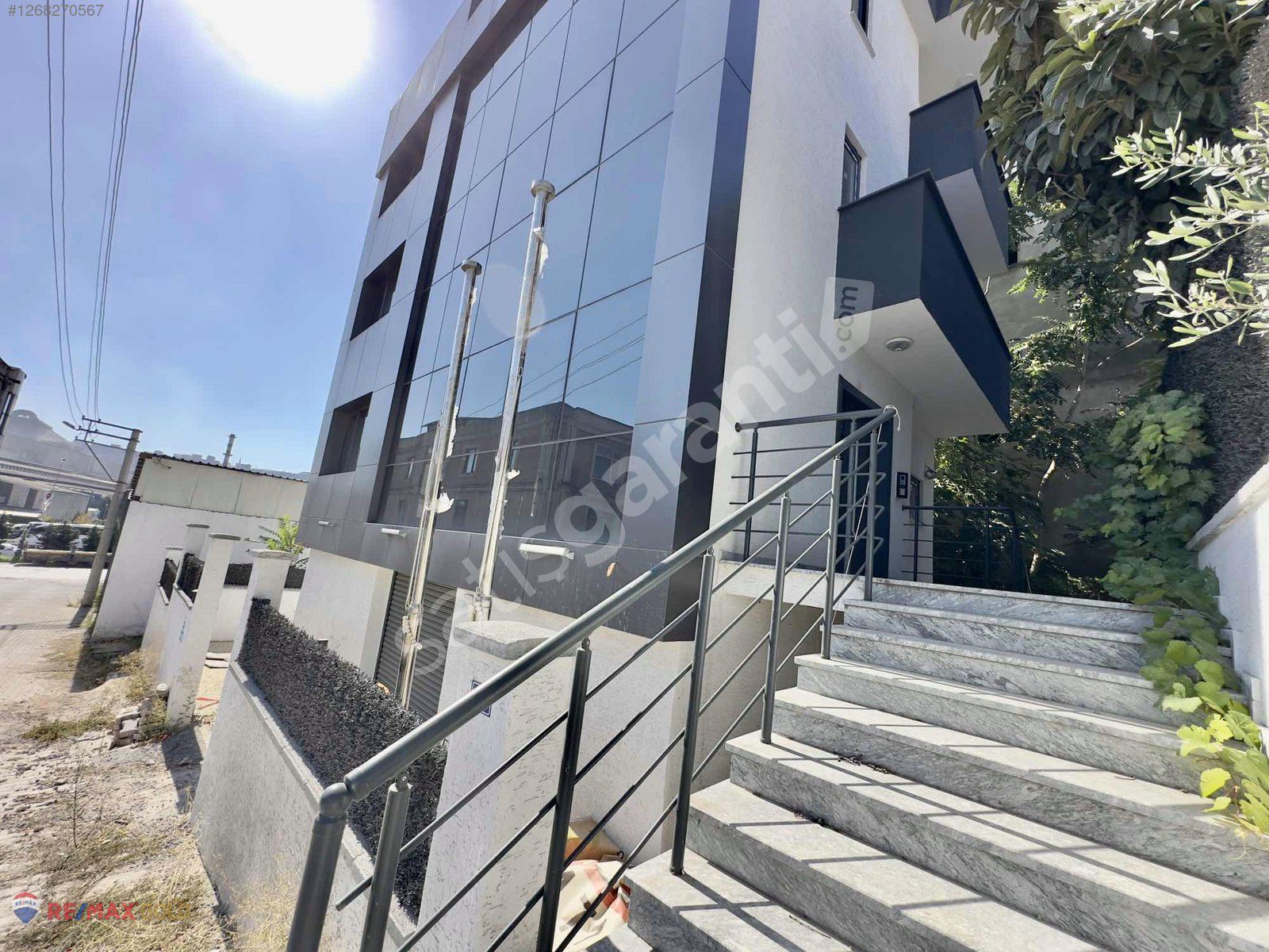 Dilovası Cumhuriyet Mah Sıfır 398 m² Satılık Komple Bina