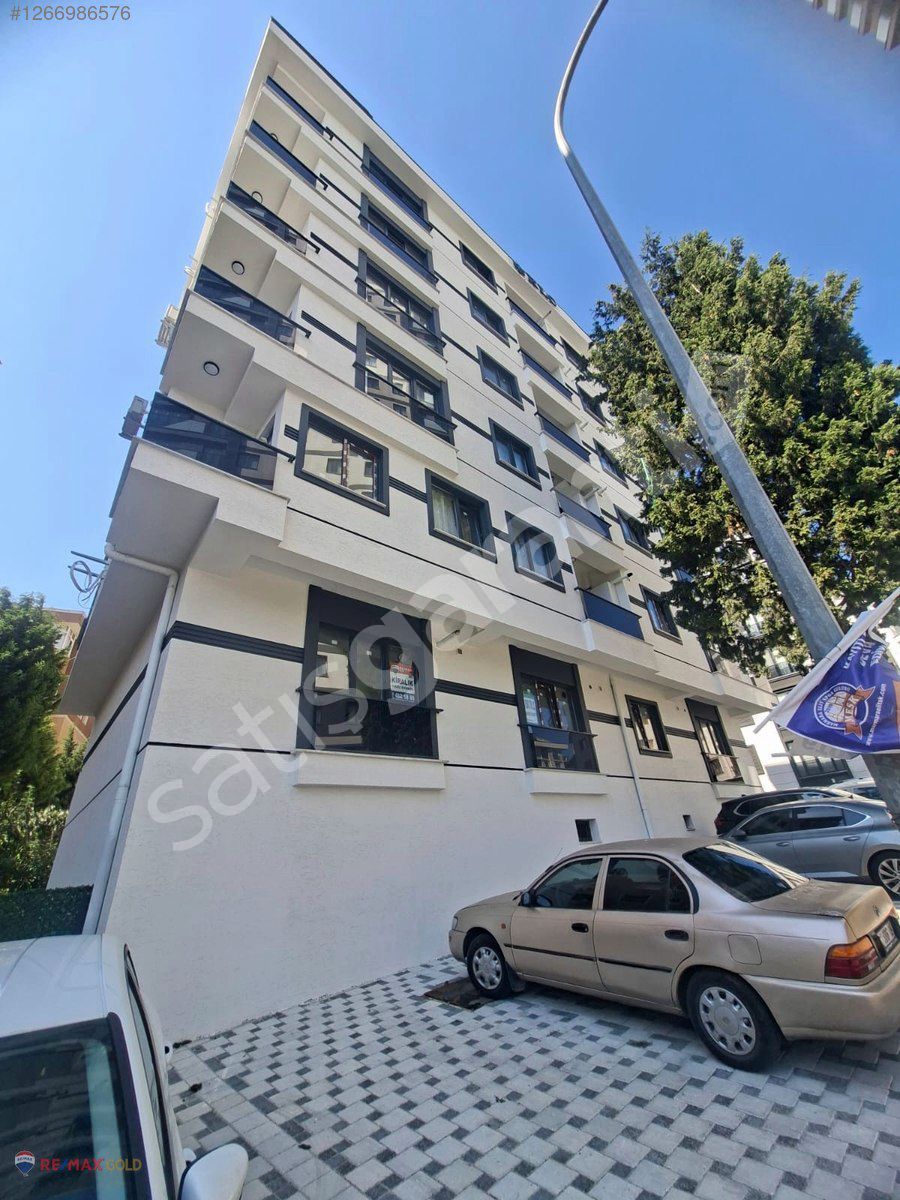 KARTAL PETROLİŞTE 1+1 KİRALIK DAİRE