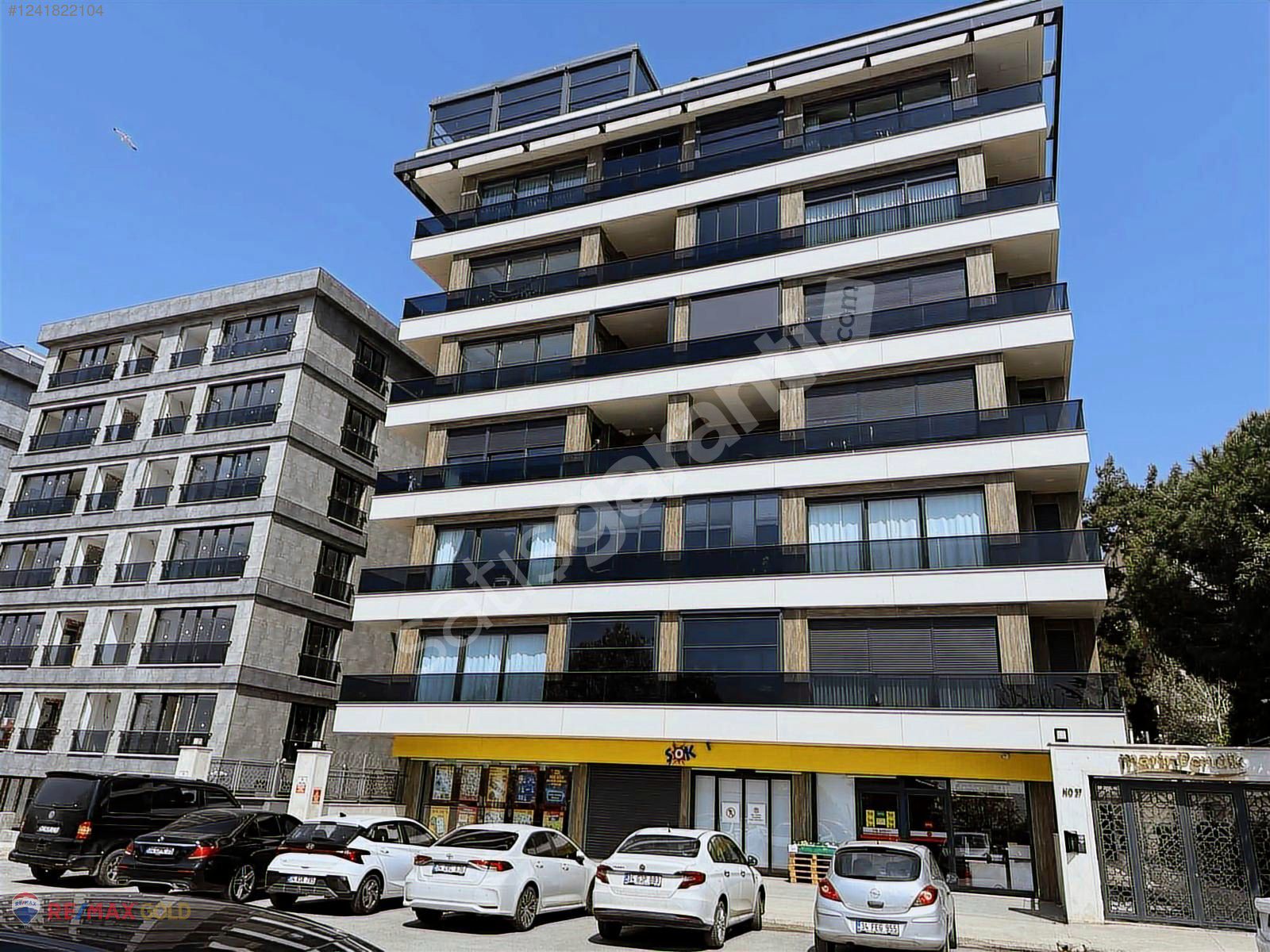 PENDİK BURUN DA YENİ BİNA DA ÖZEL RENOVASYONLU 4,5+1 DAİRE