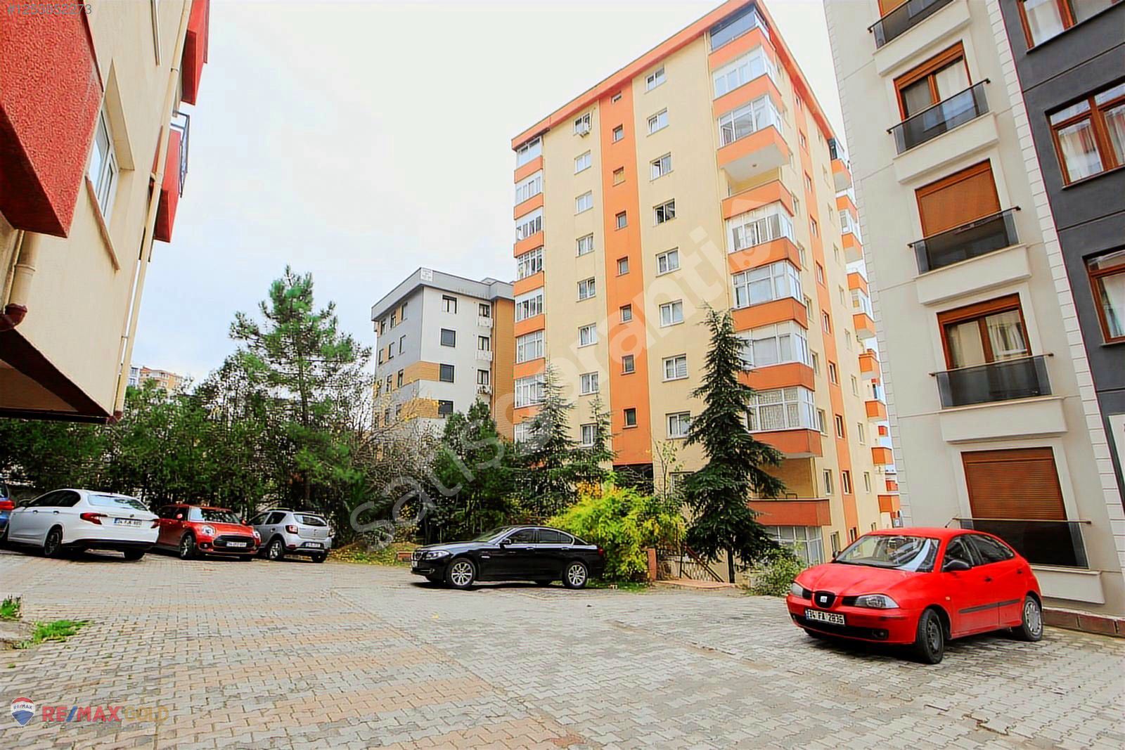 YAKACIK HÜRRİYET MH. DENİZ MANZARALI ÇATI KATI 2+1 SATILIK DAİRE