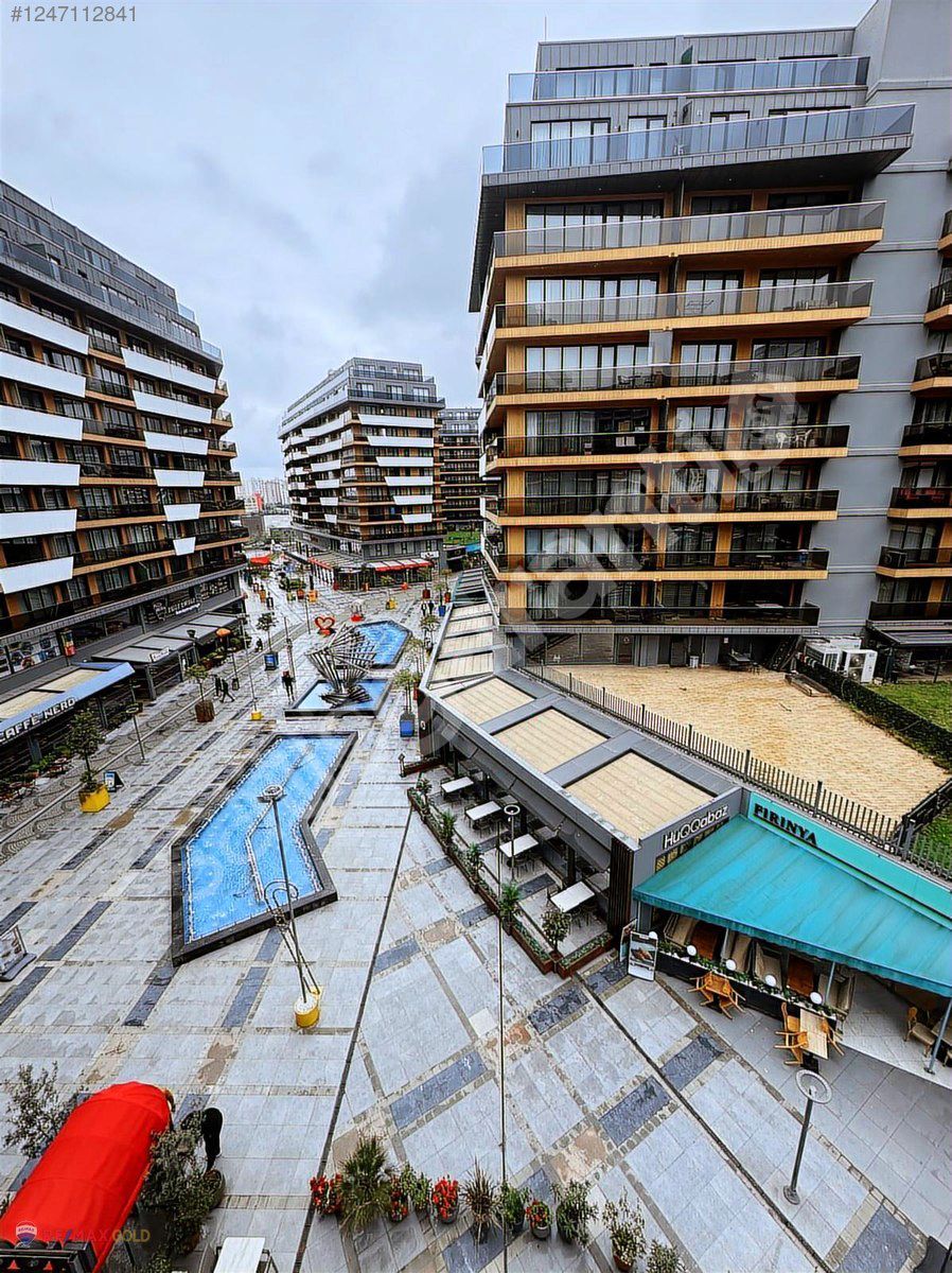 LENS İSTANBUL YAŞAM MERKEZİ HAVUZ CEPHELİ BALKONLU 2+1 SATILIK