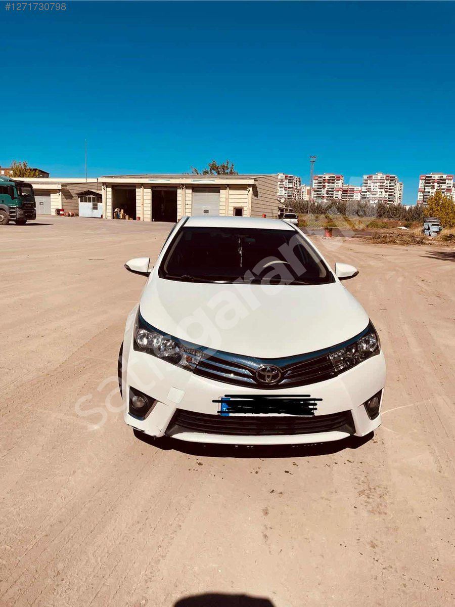 HEKİMOĞULLARI MOTORSDAN 2015 MODEL TOYOTA COROLLA