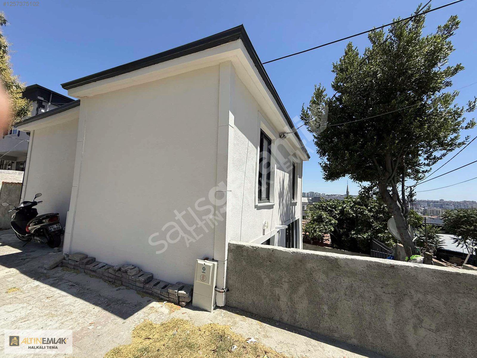 HALKALI YARIMBURGAZ DA 4+1 BAHÇELİ SIFIR MÜSTAKİL DUBLEKS