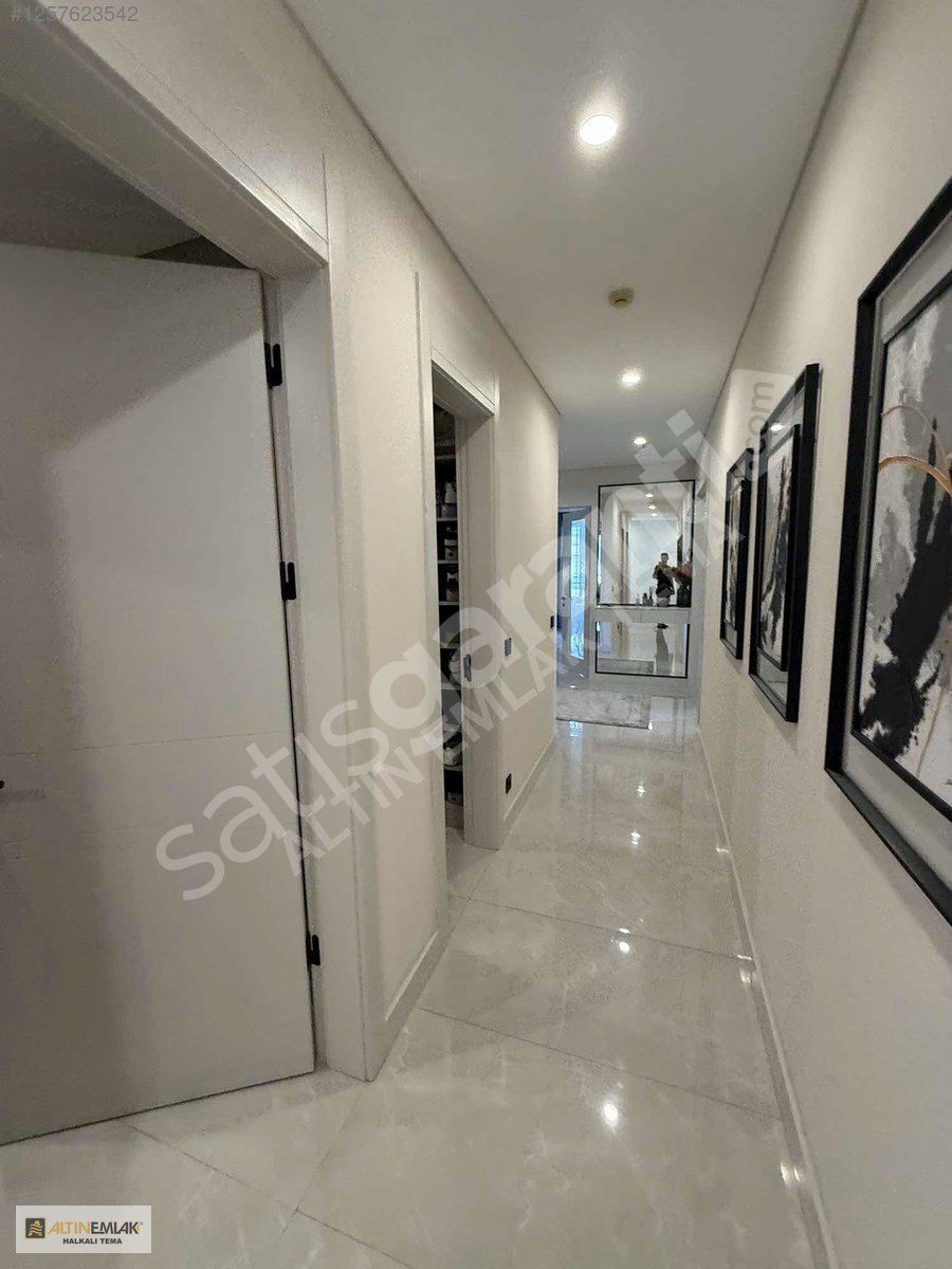 TEMA İSTANBUL 2'DE 240m2 4+1 LÜKS YAPILI PEYZAJ SATILIK DAİRE