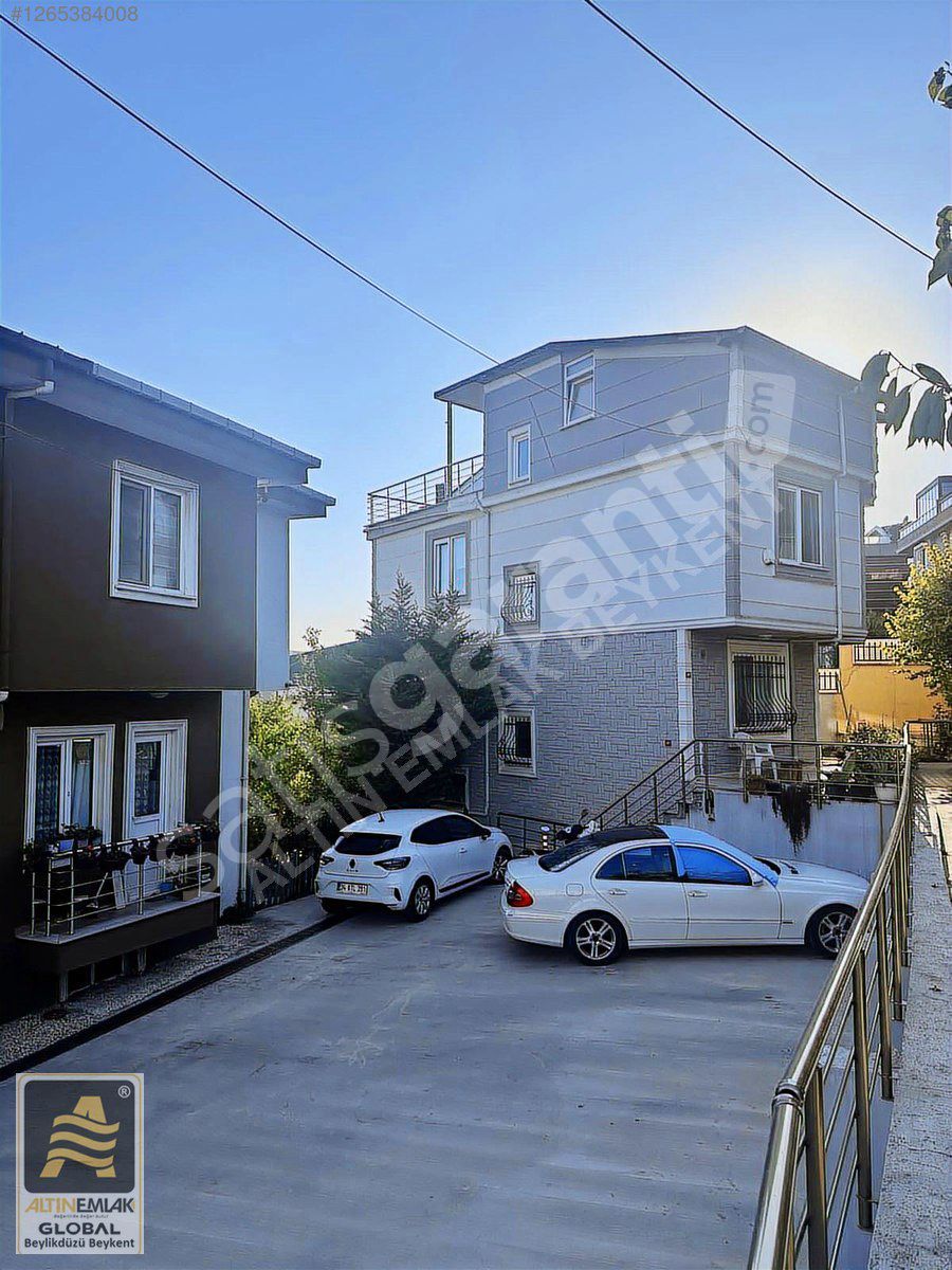 BÜYÜKÇEKMECE FATİH MAHALLESİ DENİZ MANZARALI 4+2 SATILIK VİLLA
