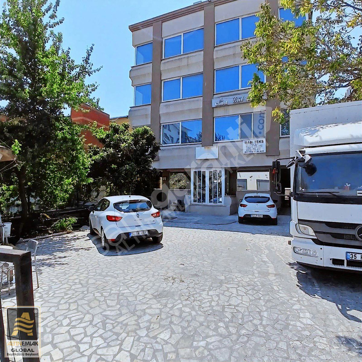 AVCILAR FİRÜZKÖY'DEİMALAT VE DEPOYA UYGUN KİRALIK KATLAR