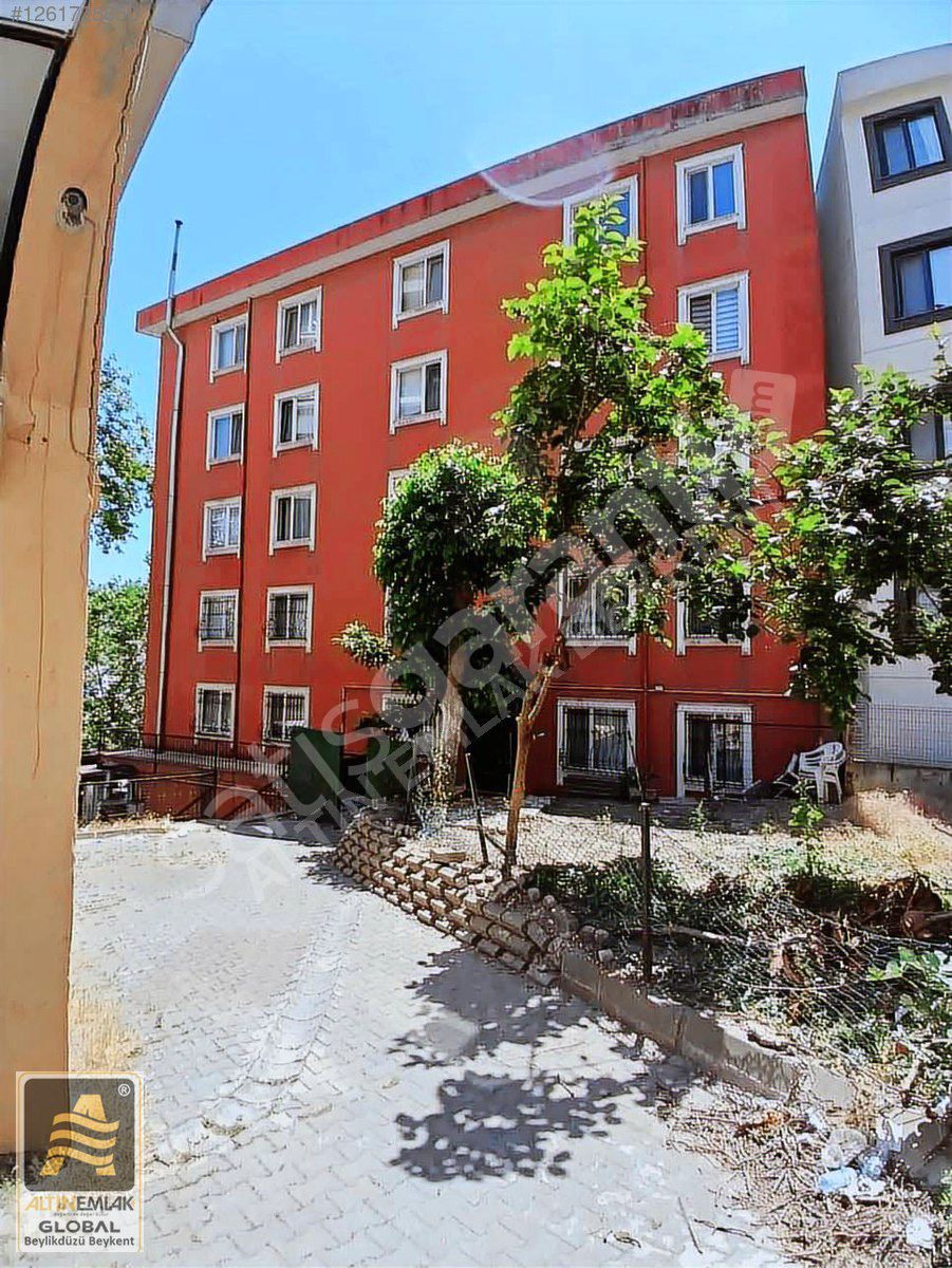 BEYLİKDÜZÜ GÜRPINAR MERKEZDE ANA CADDE ÜZERİ 3+1 SATILIK DAİRE