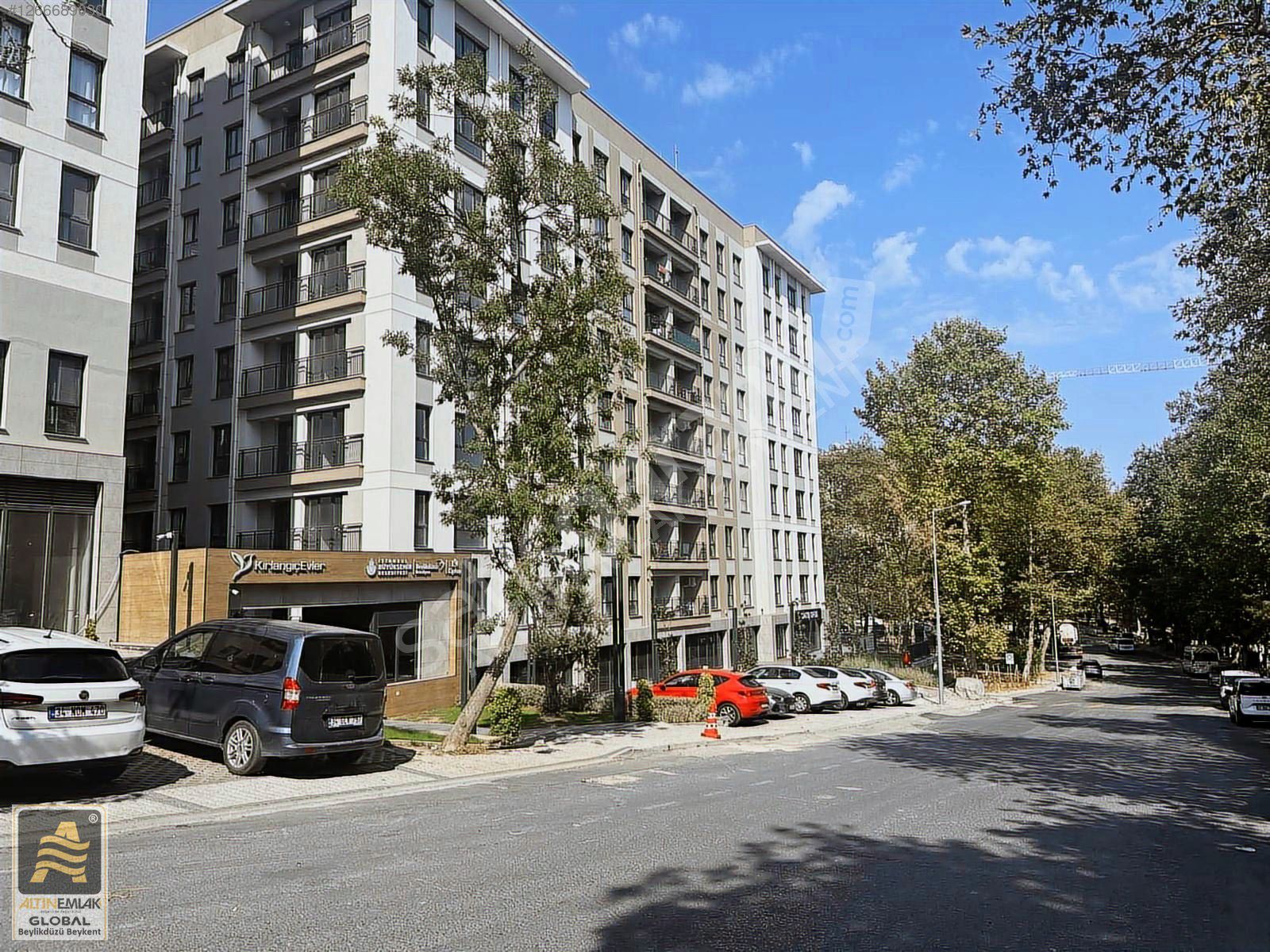 BEYLİKDÜZÜ KİPTAŞ KIRLANGIÇ EVLERİNDE İSKANLI SATILIK 3+1 DAİRE