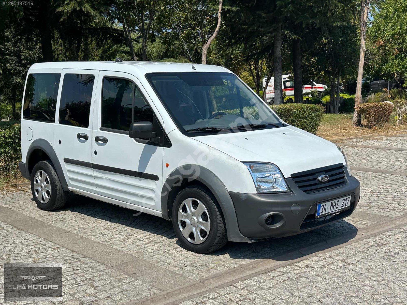FORD CONNECT TEMİZ ARAYANLARA (AĞIR BAKIMLARI VE MUAYENE YENİ)