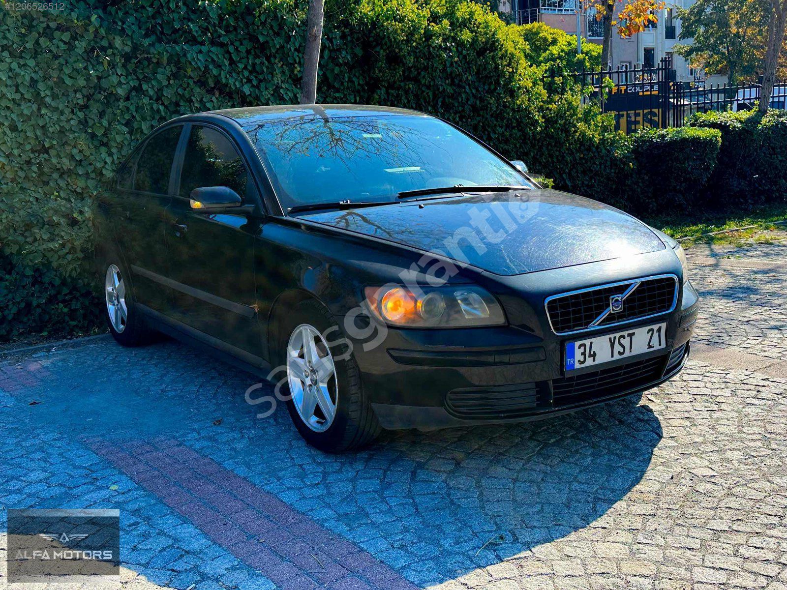 VOLVO S40 AĞIR HASARLI