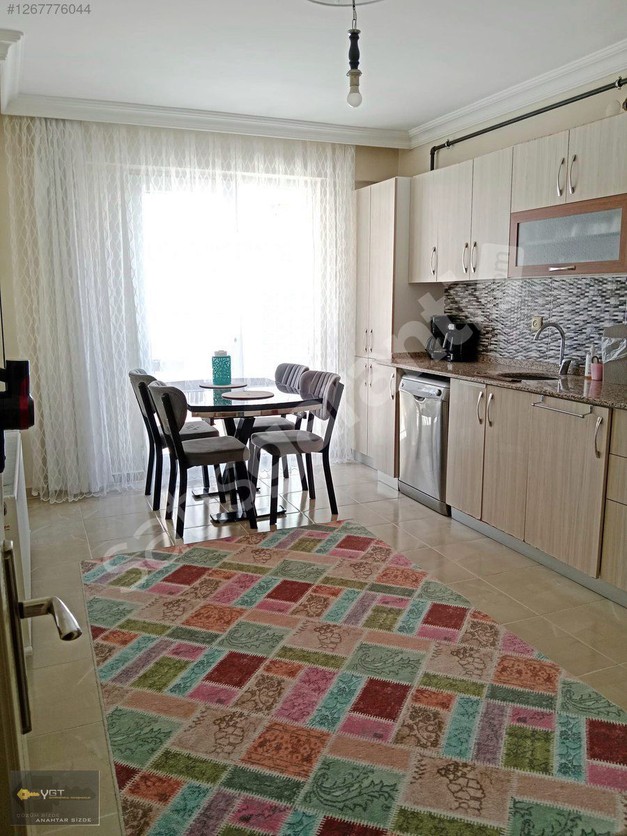 71 EVLER MAH.ELİF 2 SİTESİ EBEVEYN BANYOLU 140 M2 3+1 SATILIK