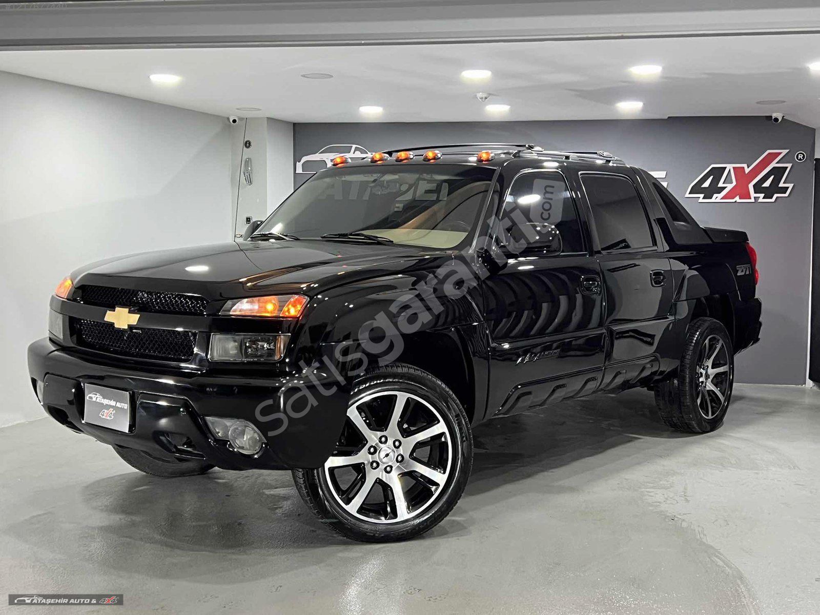 2004 CHEVROLET AVALANCHE 5.3 V8 4X4 HATASIZ 238.000 KM