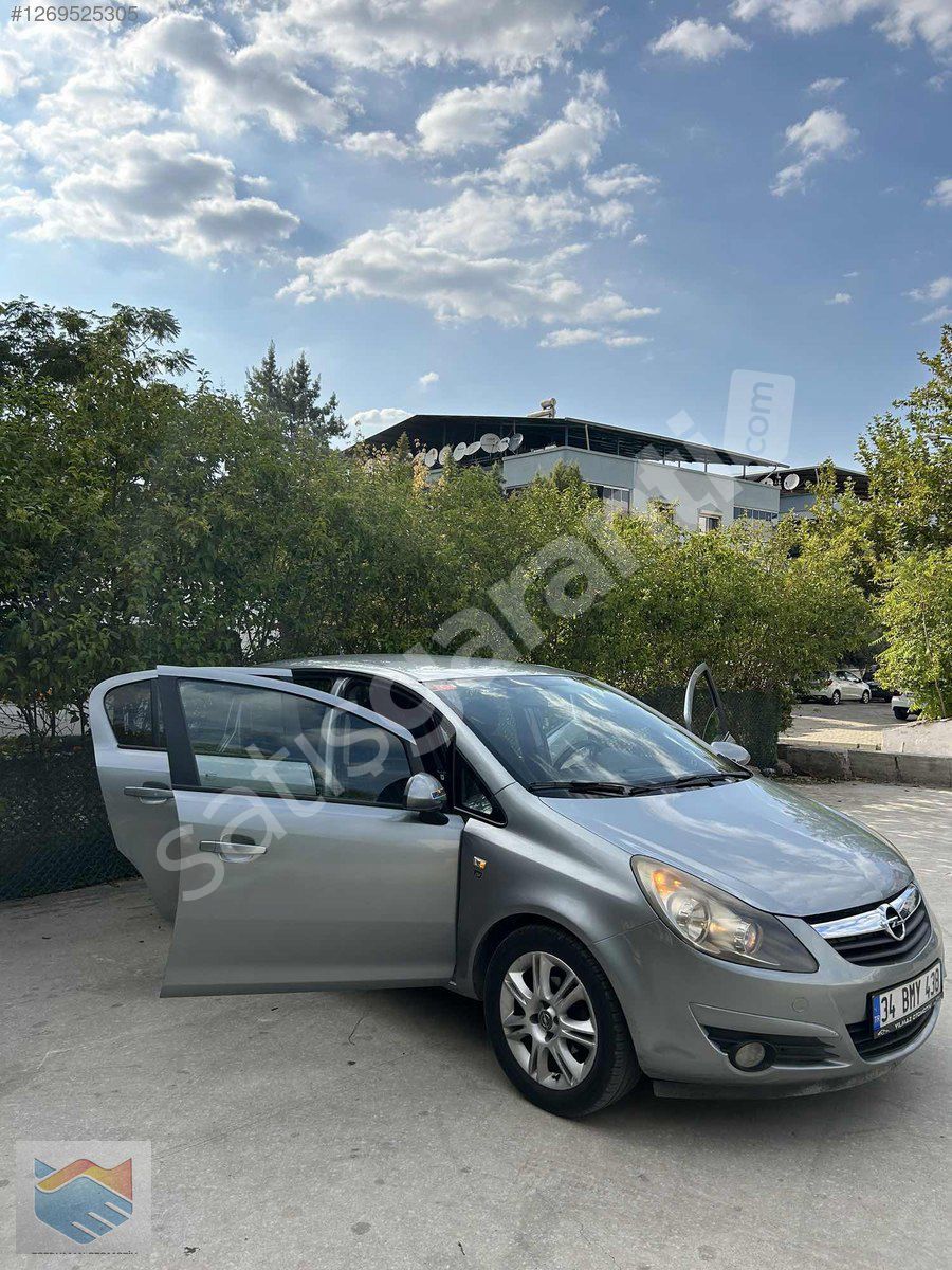 DEĞİŞENSİZ SIFIR VİZELİ FULL PAKET OPEL CORSA TURGUTLUDADIR