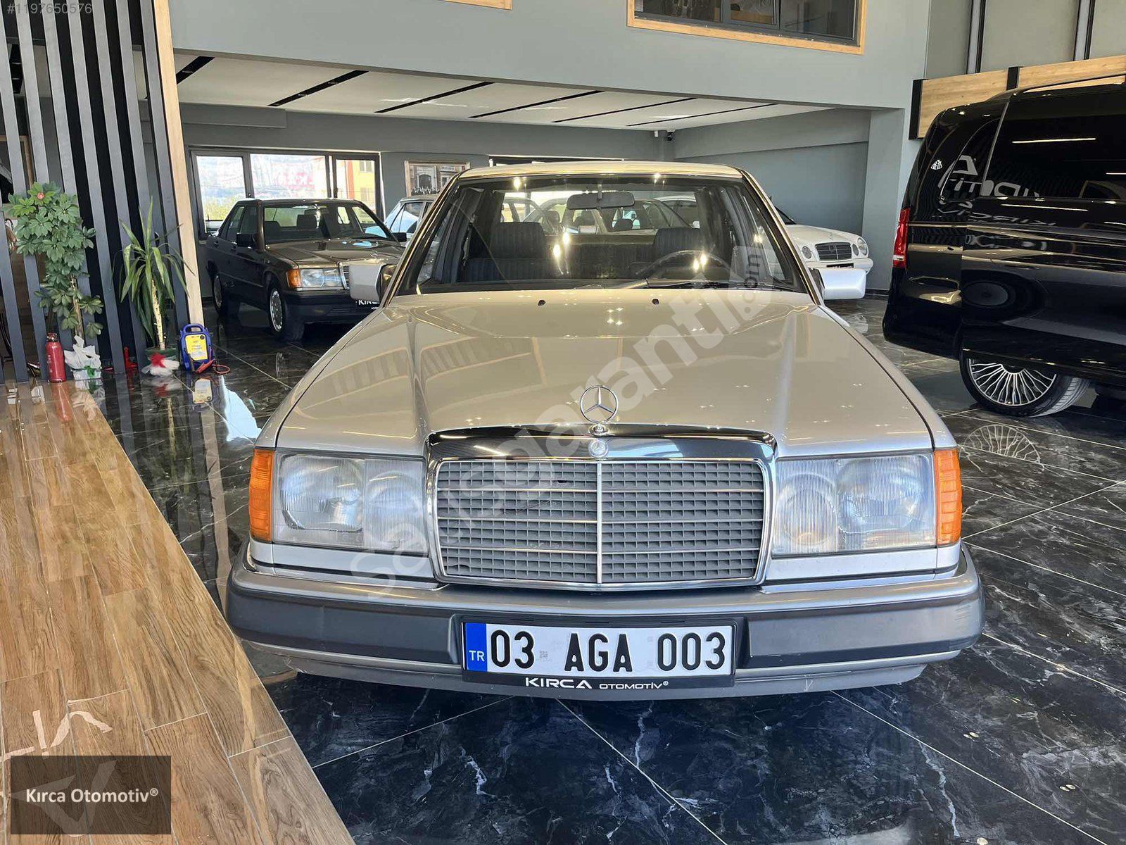 KIRCA OTOMOTİV DEN KOLEKSİYONLUK MERCEDES 1991 MDL 200 E HATASIZ