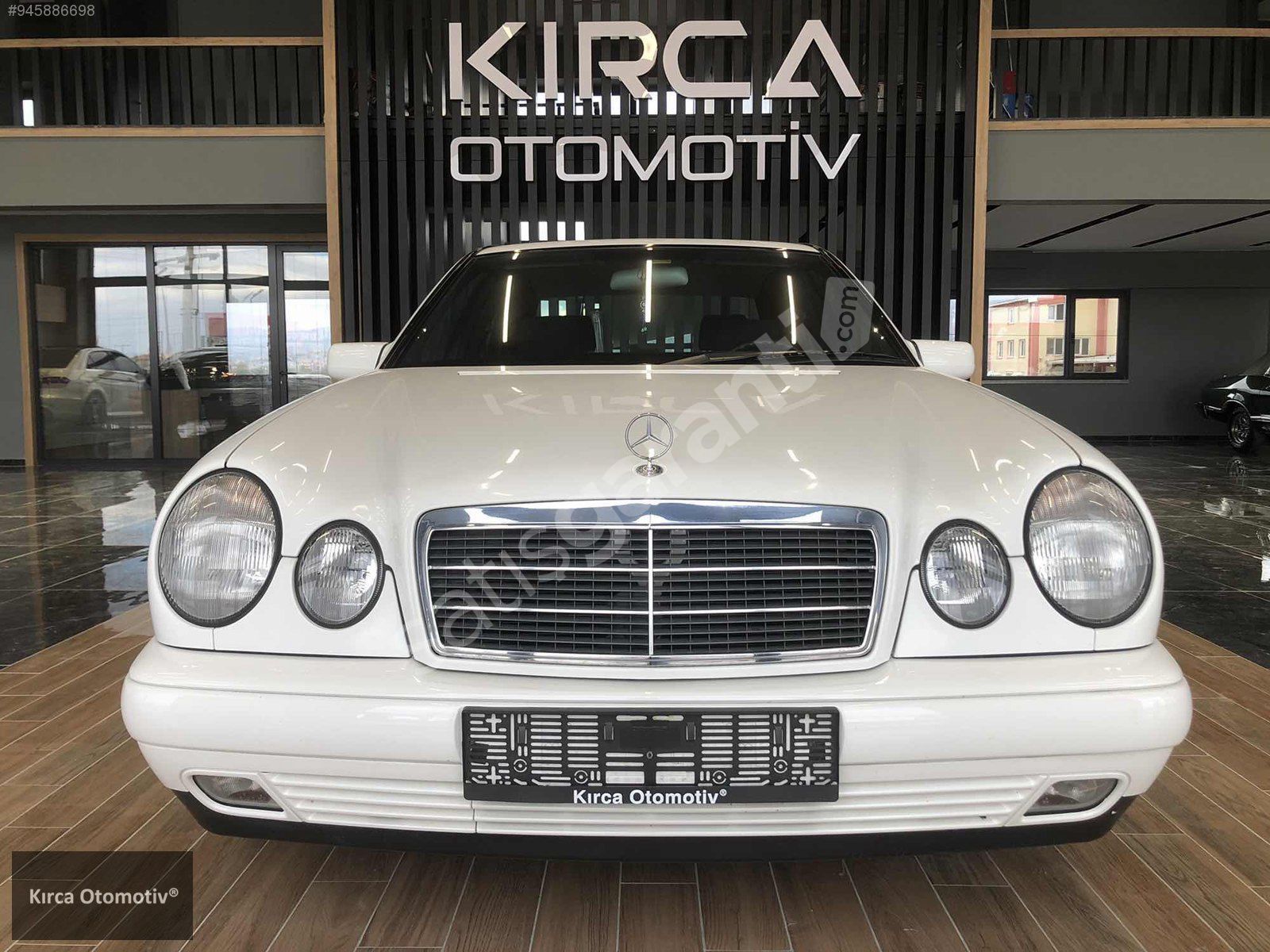 KIRCA OTOMOTiV // ORJİNAL SADECE 54BİNDE MERCEDES BENZ E 200