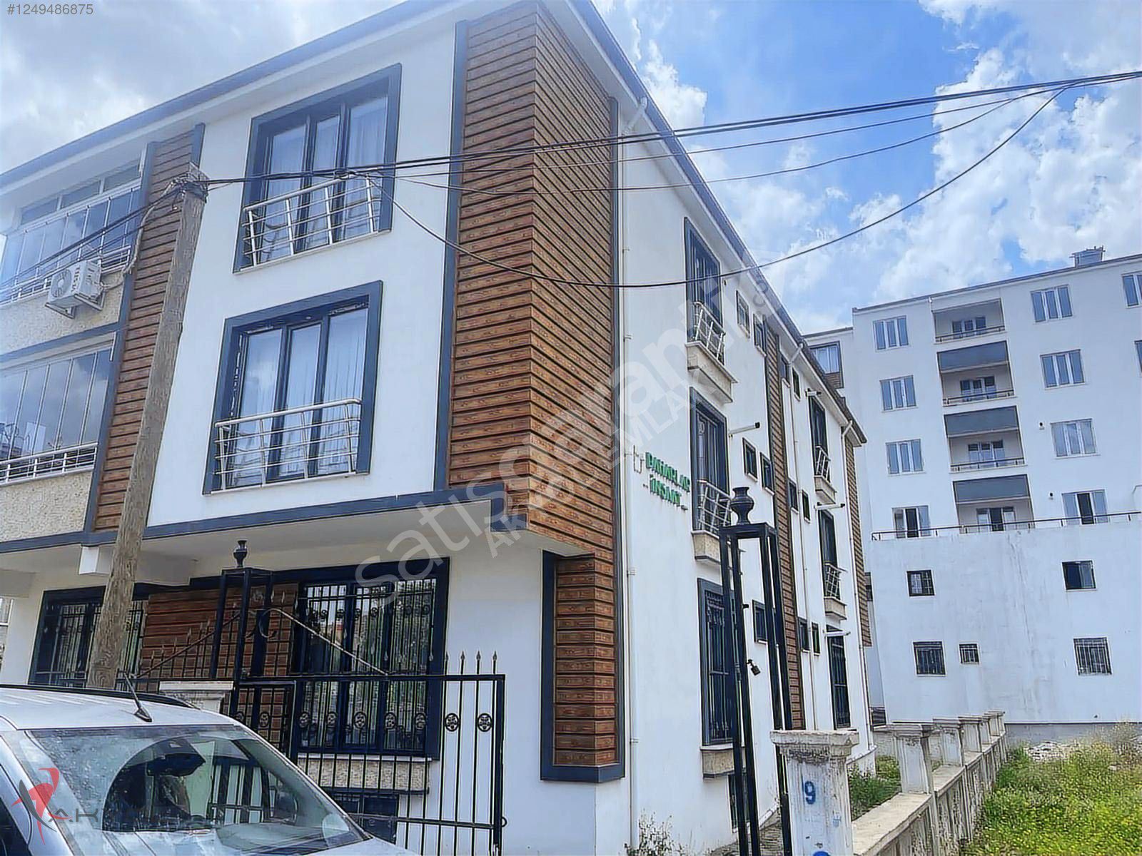 AKYOL EMLAK'TAN İNCİ DÜĞÜN SALONU ARKASINDA SATILIK 2+1 DAİRE