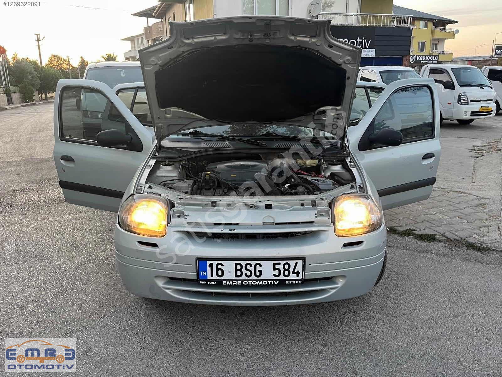 EMRE OTO'DAN 2000 MODEL 276BİN.KM'DE BAKIMLI MASRAFSIZ CLİO